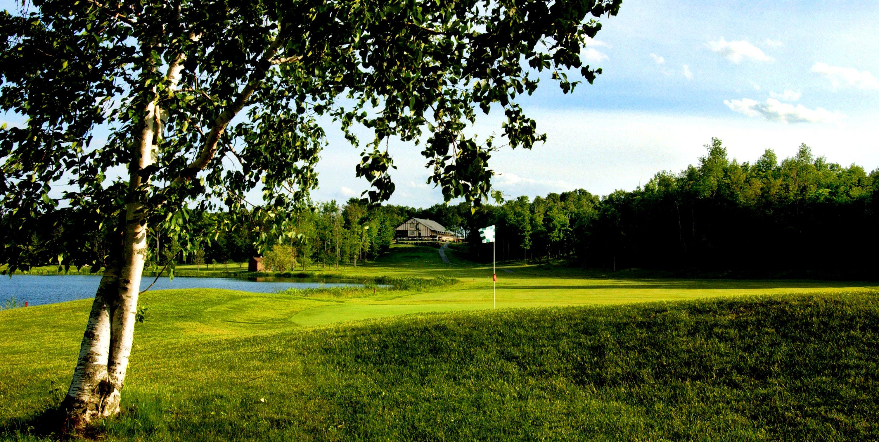 Loch March Golf & Country Club