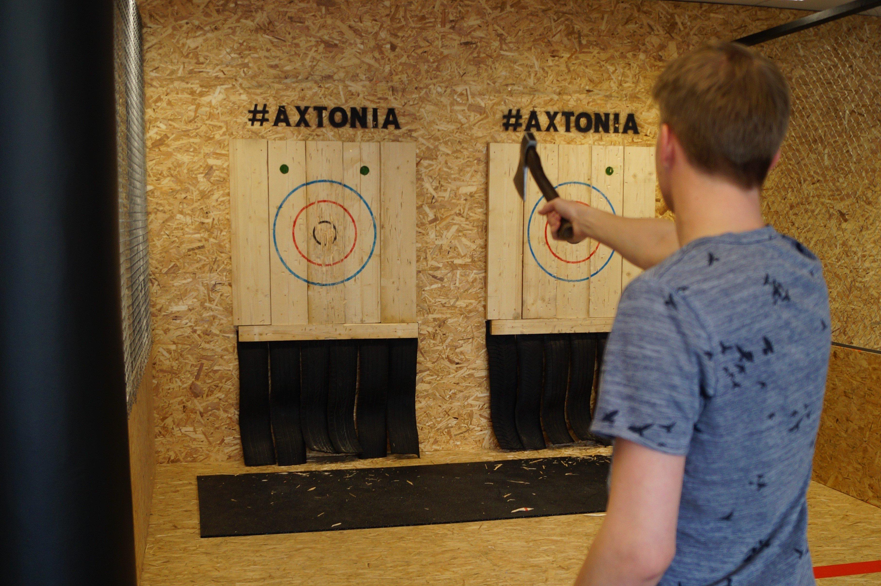 Axtonia - Tallinn Axe Throwing