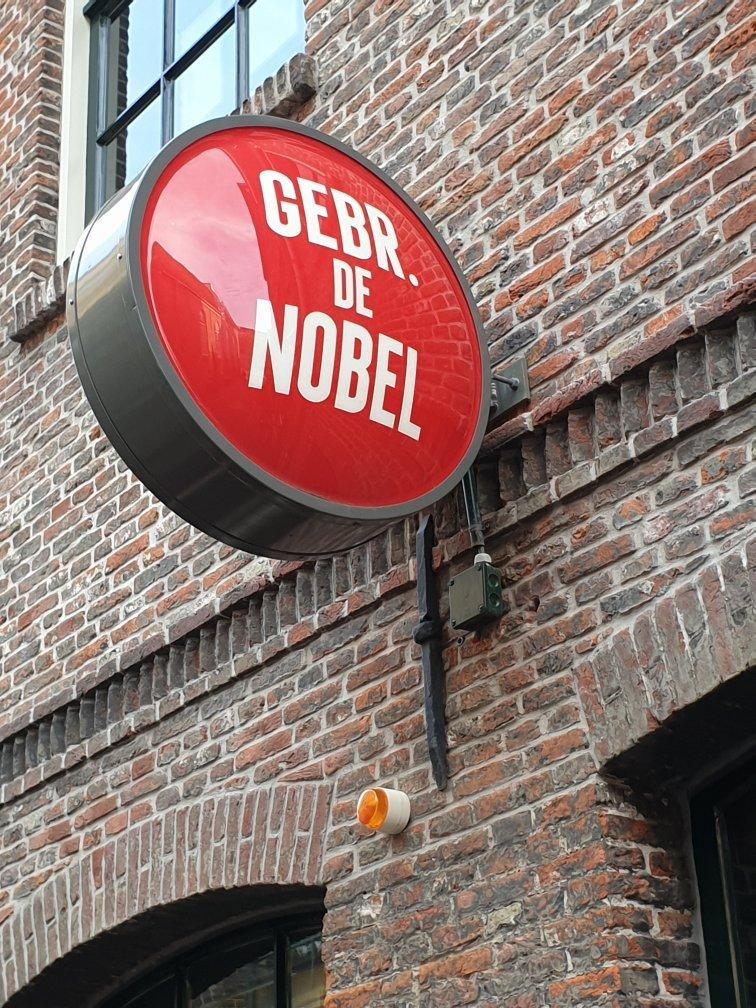 Gebr. de Nobel