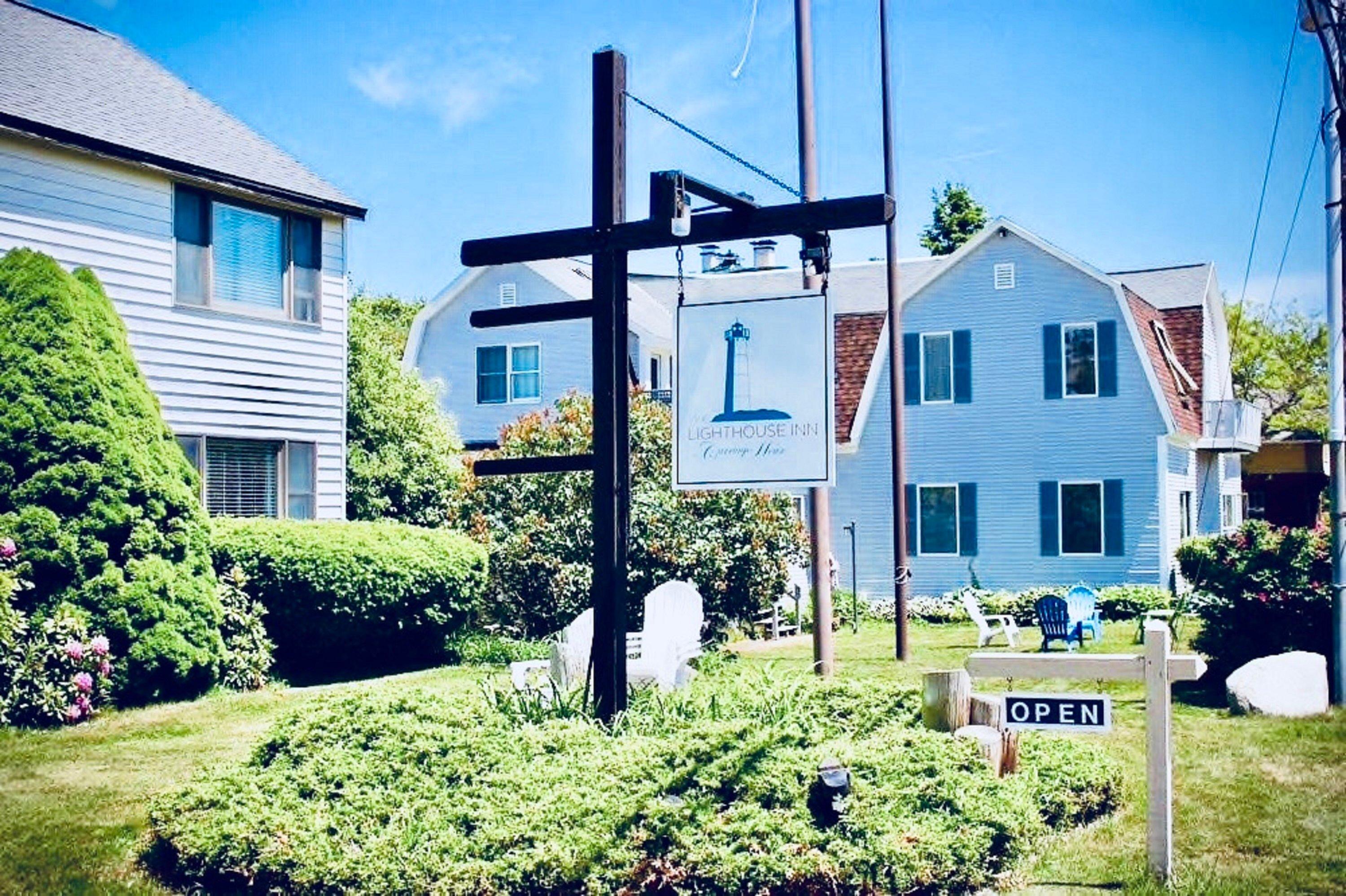 The Lighthouse Inn and Carriage House