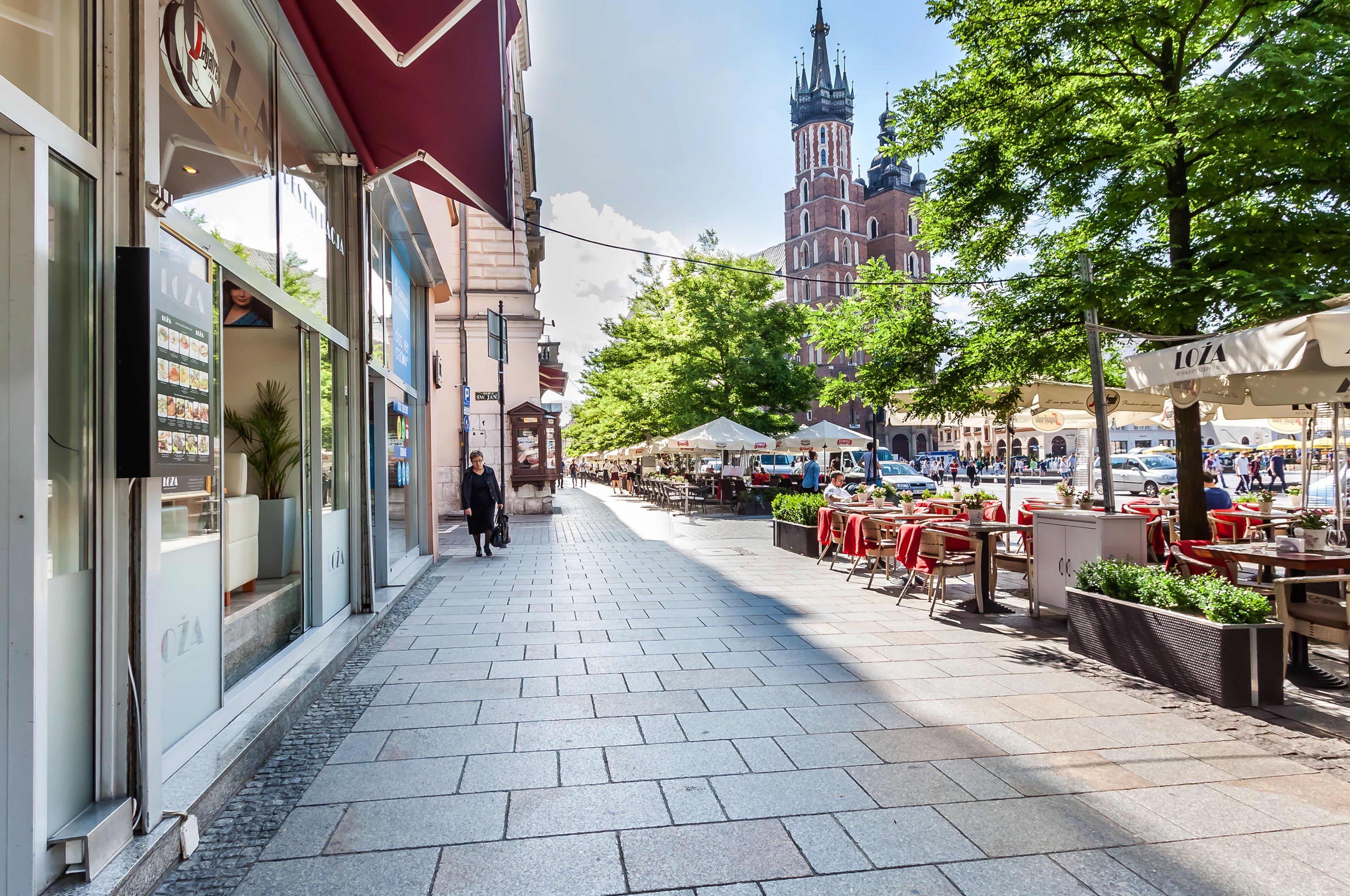 Loza Restaurant & Drink Bar (Main Square)