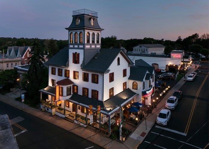 The Washington House