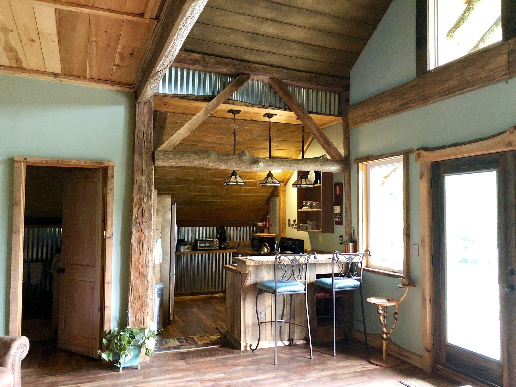 Gentry Creek Victorian Inn and Stables