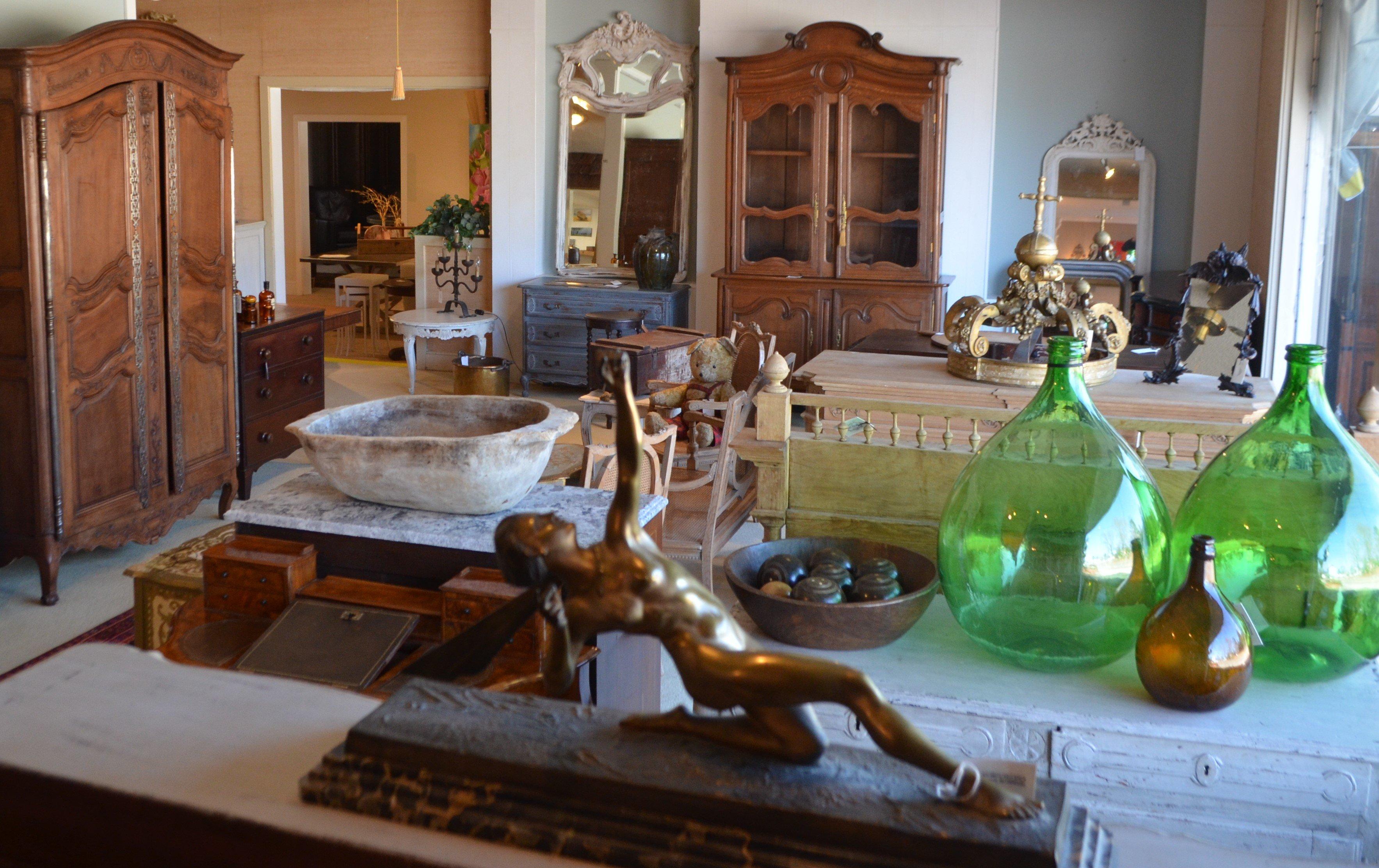 Pigfish Lane Antiques And Interiors
