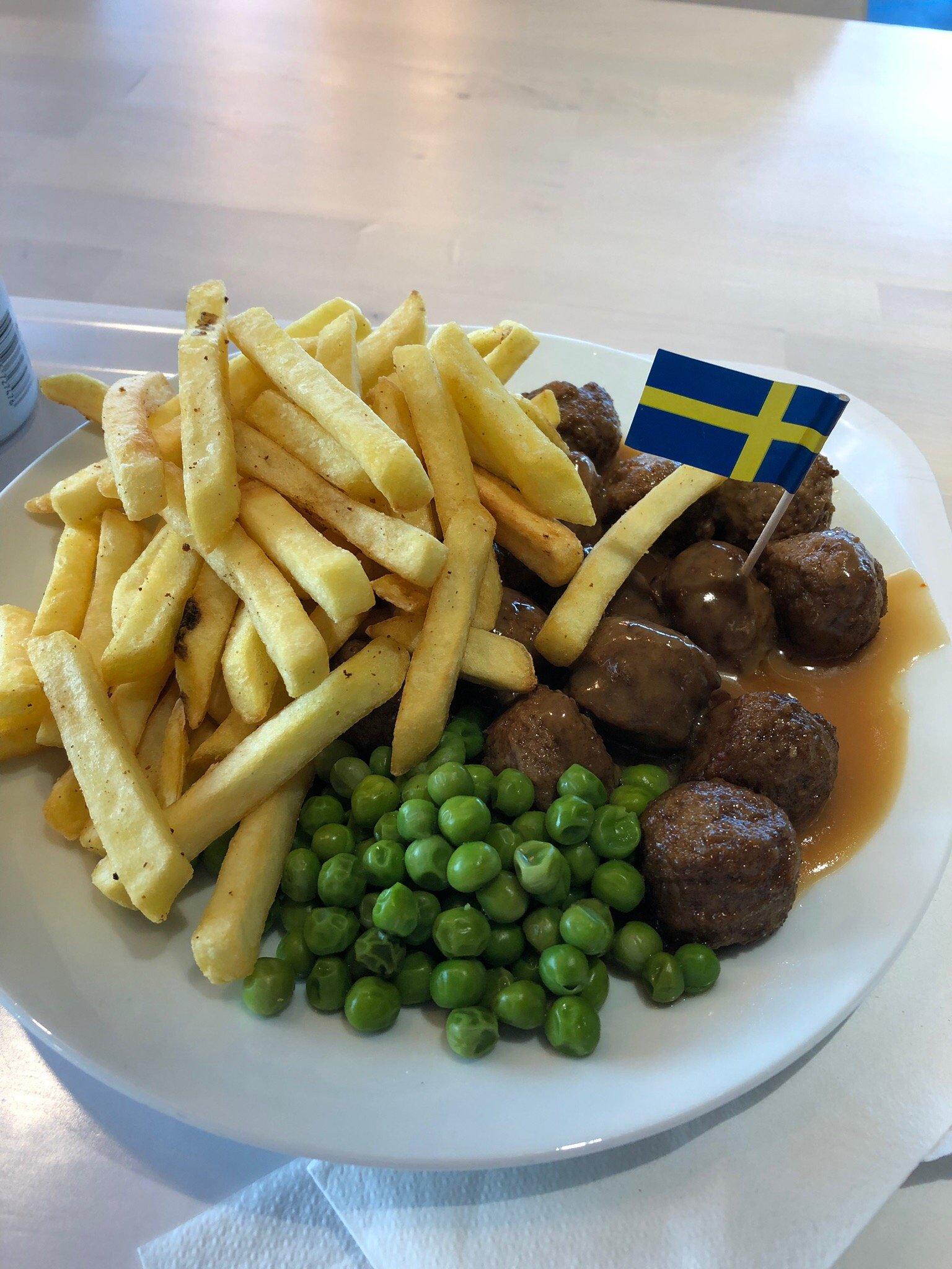 Photo by ZoeCharinggirl