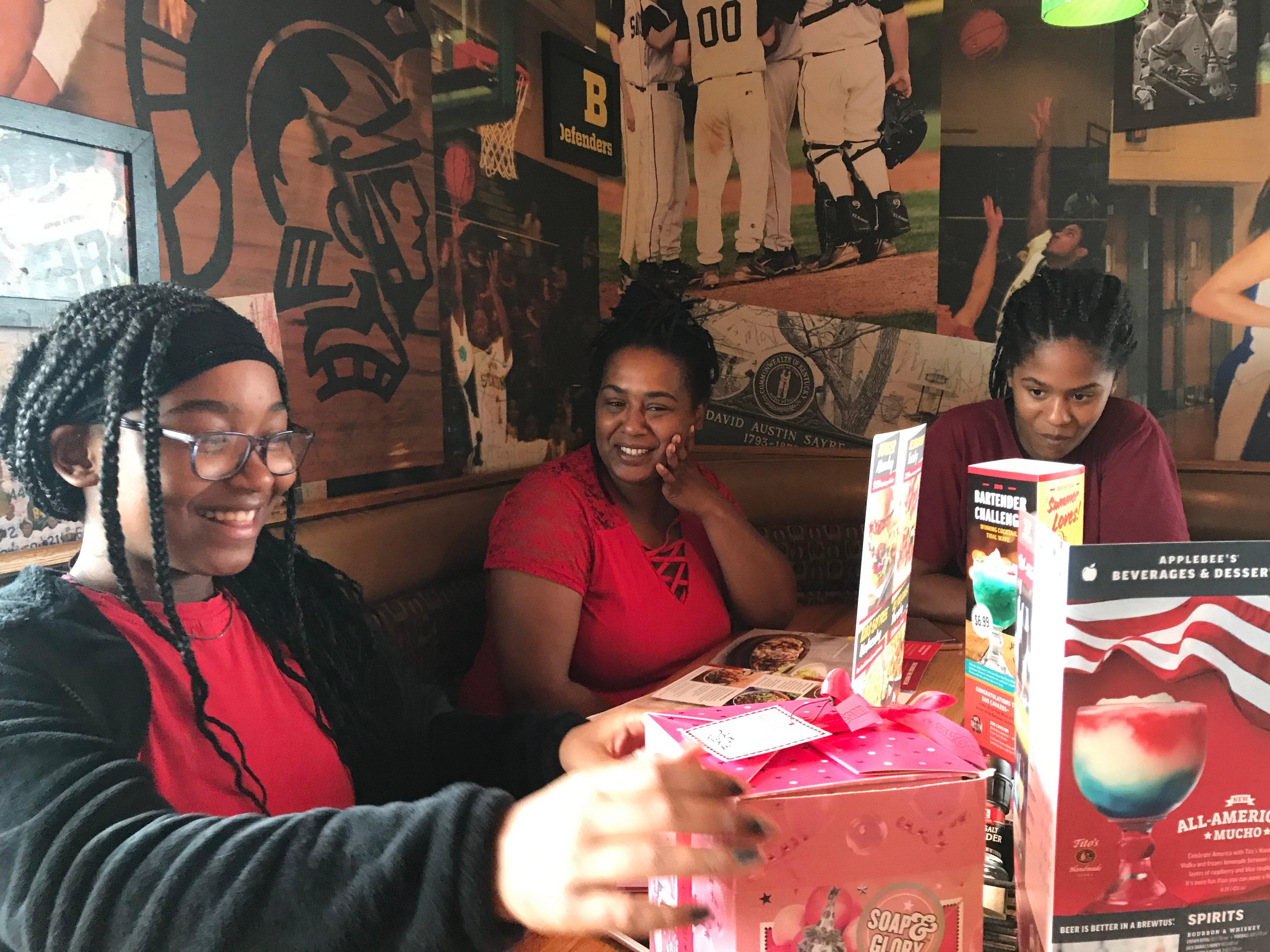 Applebee's Grill + Bar