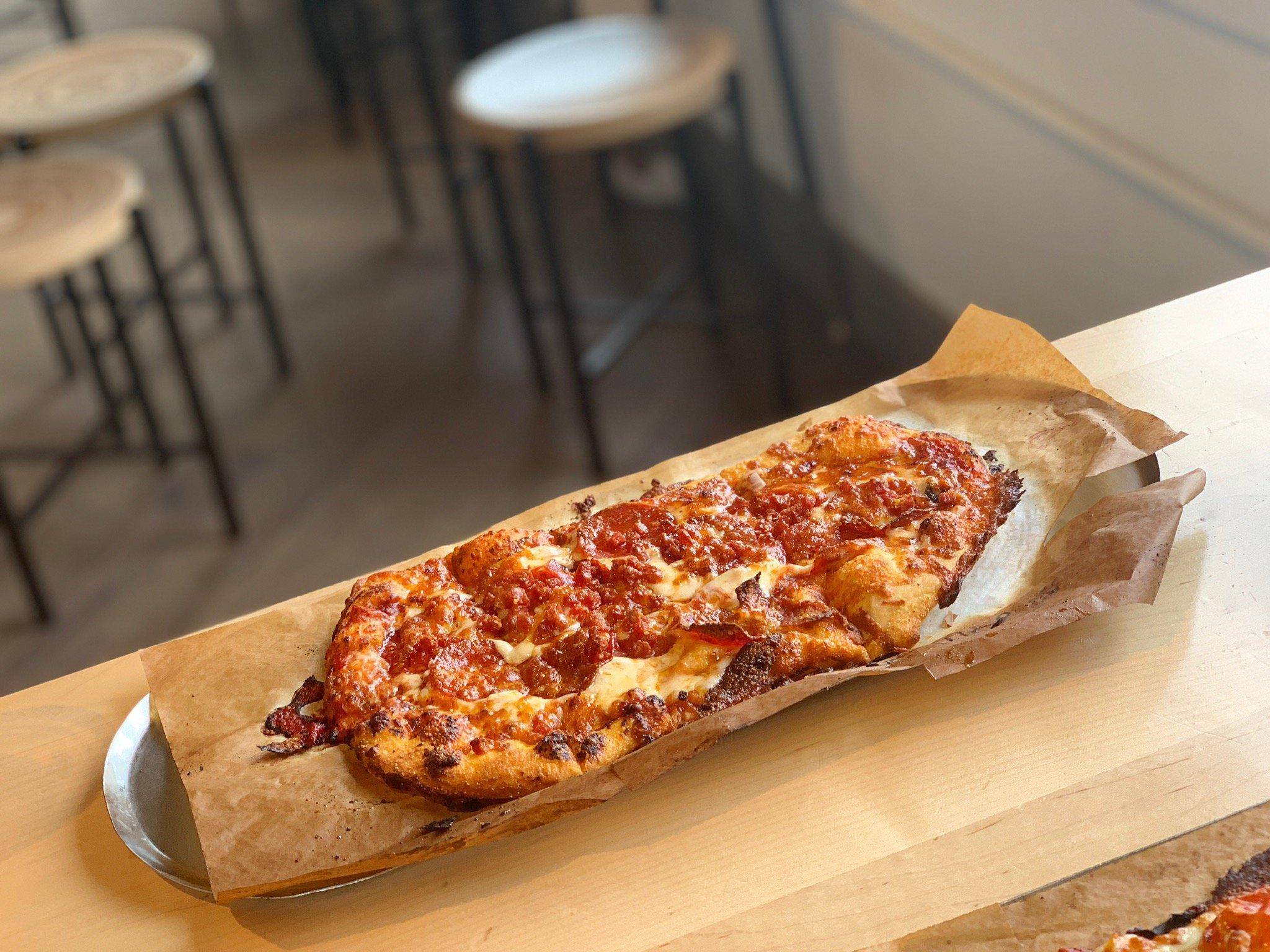 Slim & Husky's Pizza Beeria (Antioch)