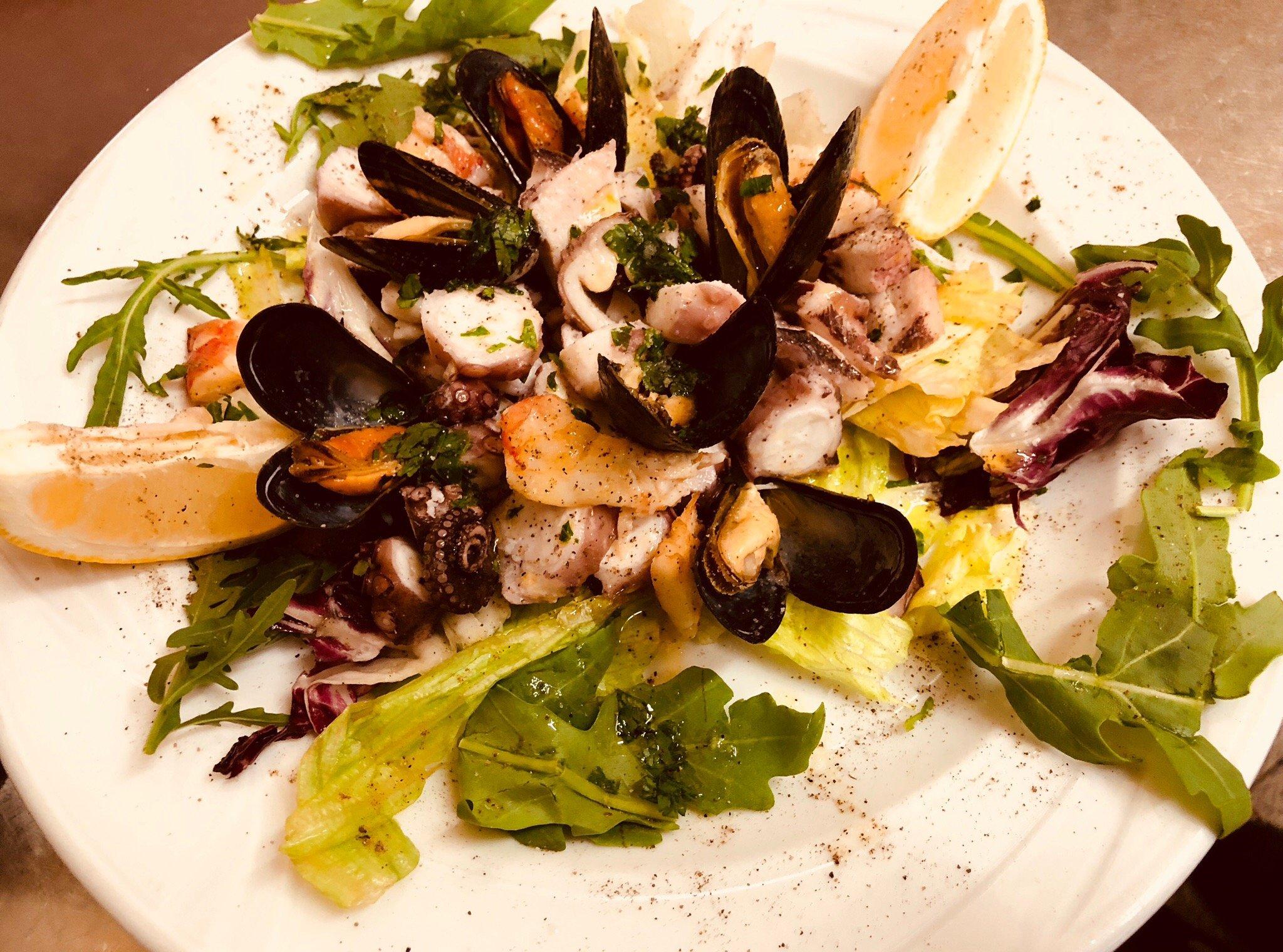 La Piazzetta Ristorante Pizzeria