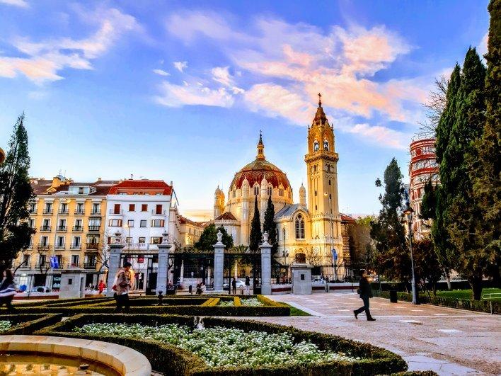 Iglesia de San Manuel y San Benito