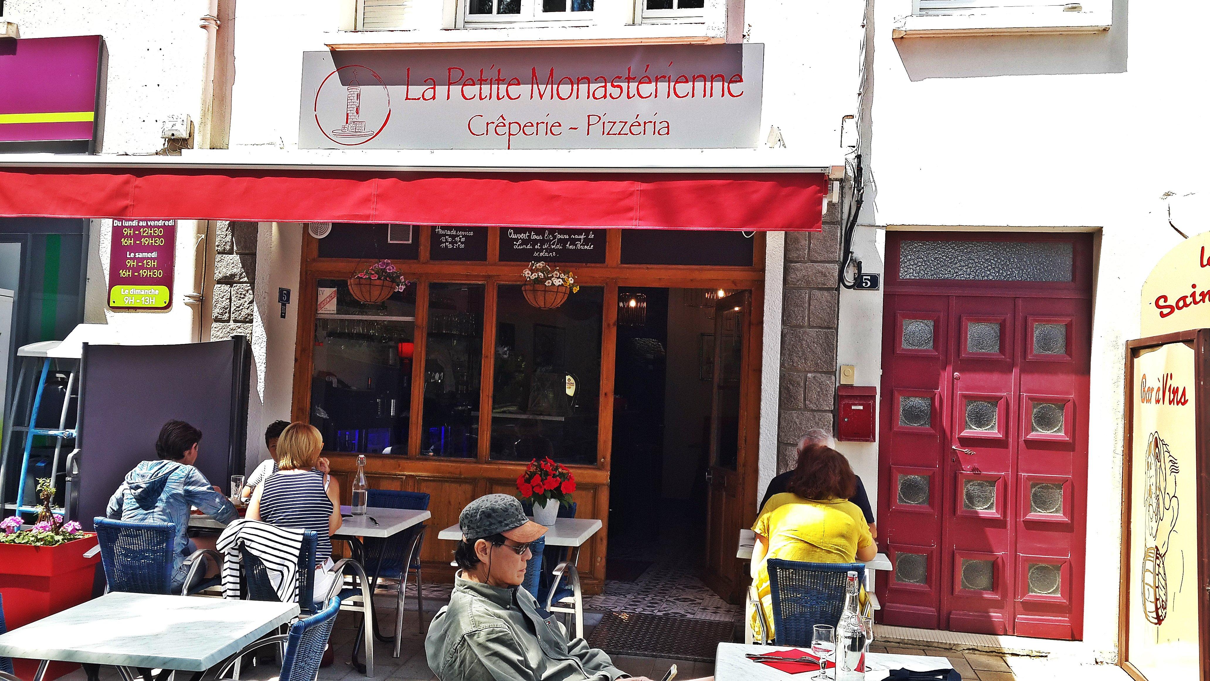 La petite monasterienne