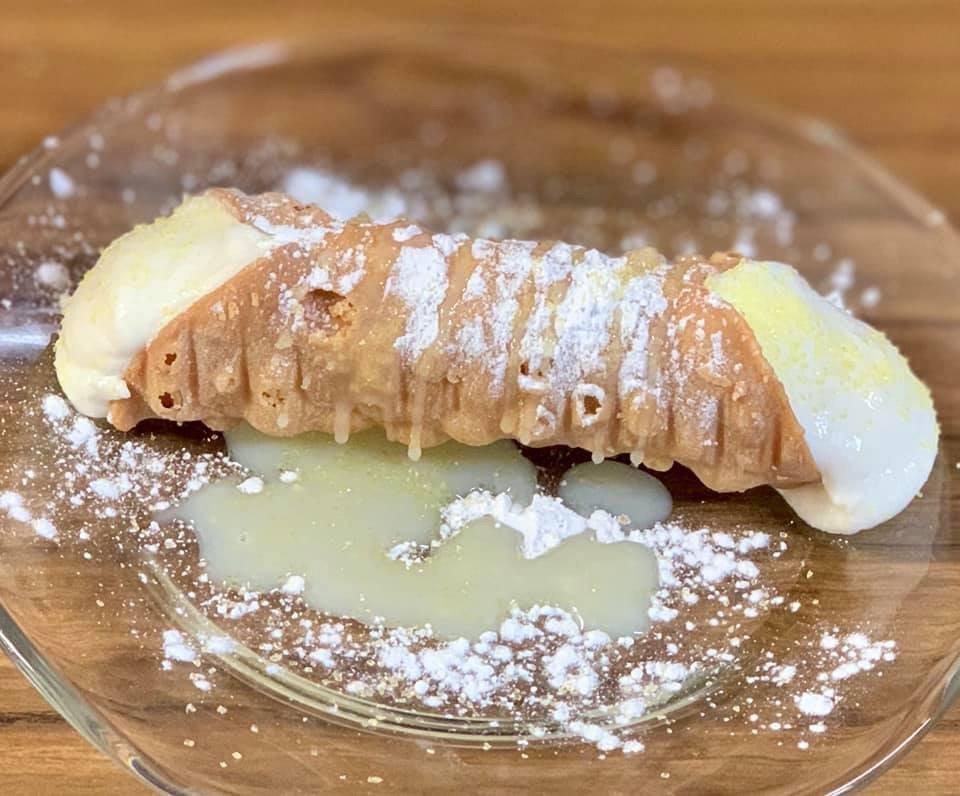 Covered Bridge Market and Pizzaria