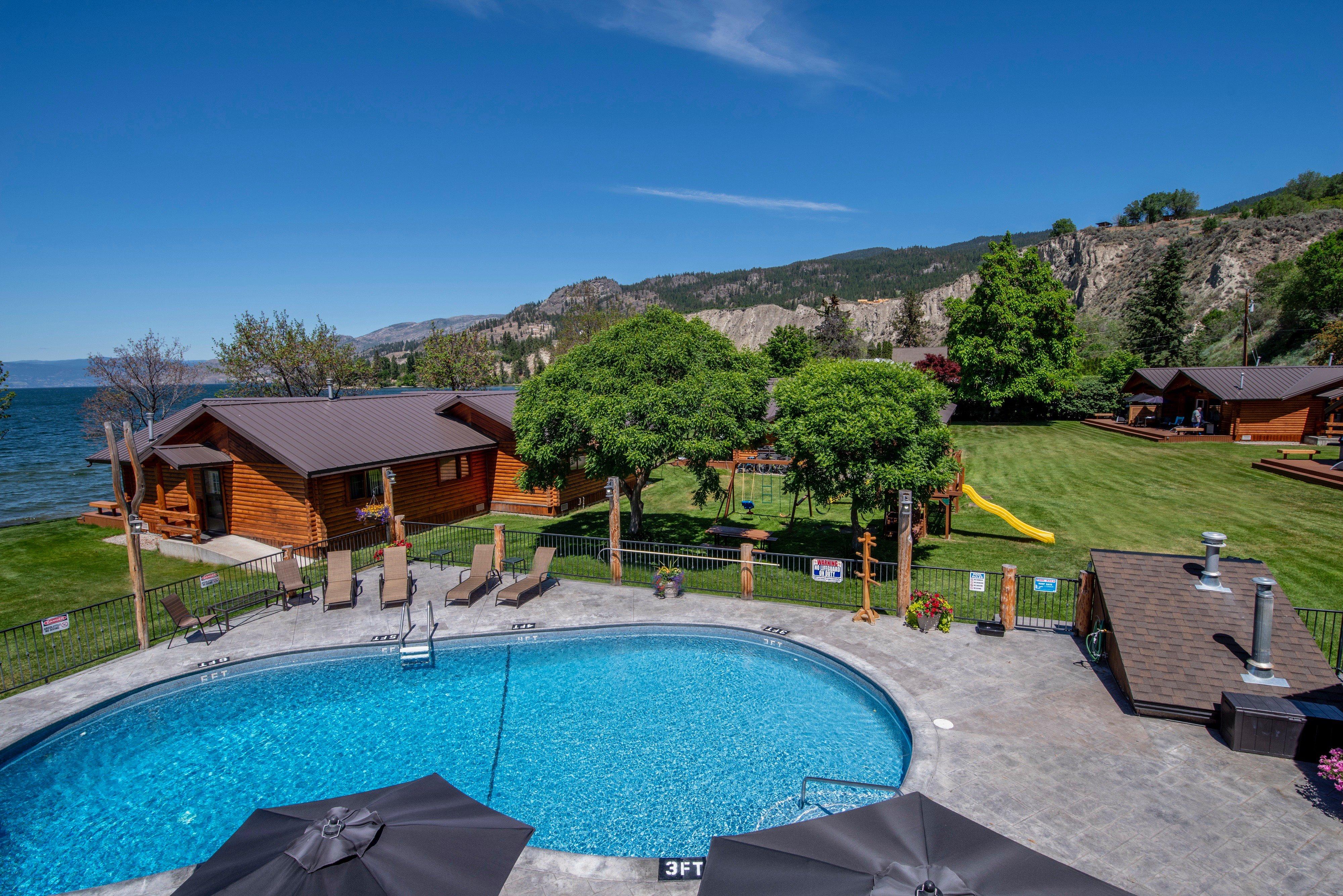 Sandy Beach Lodge & Resort