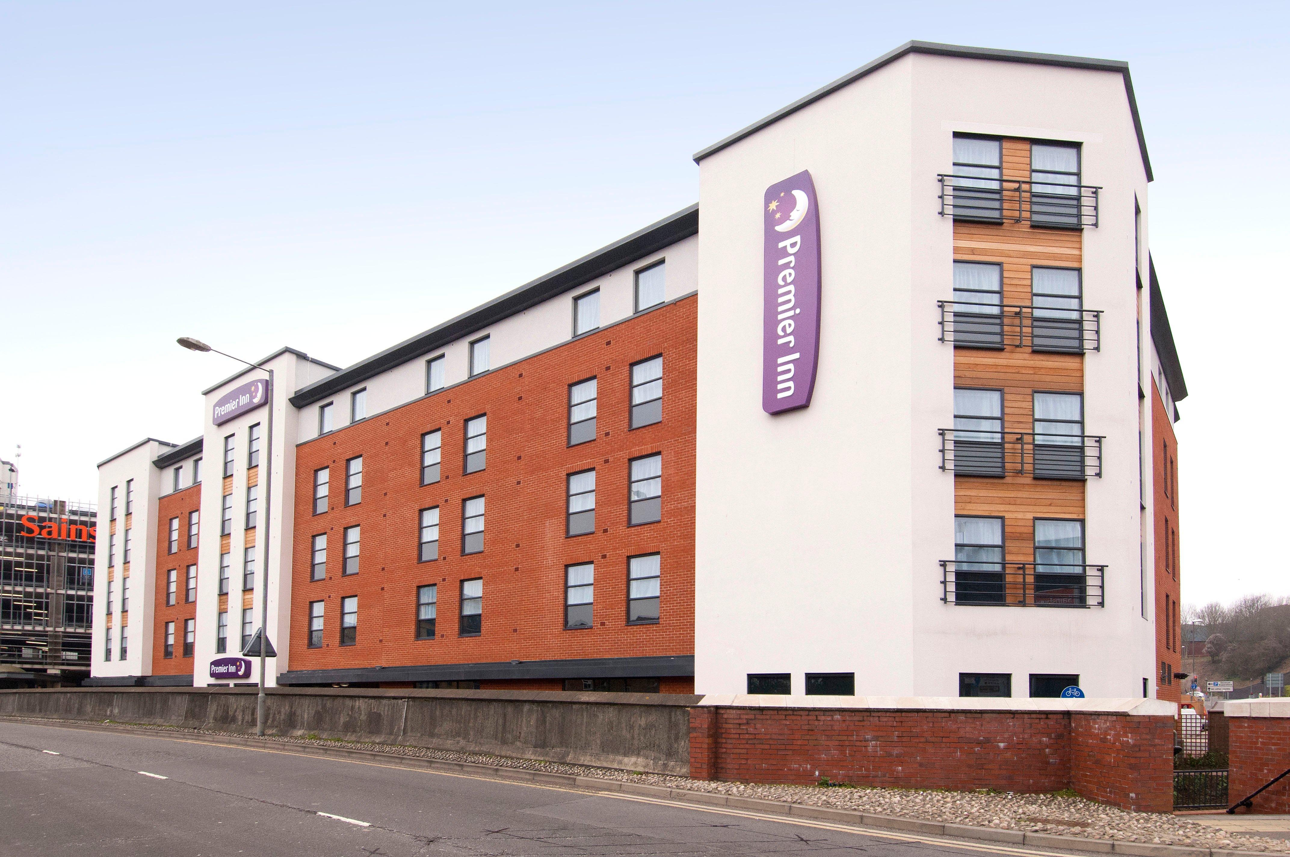 Premier Inn High Wycombe Central Hotel