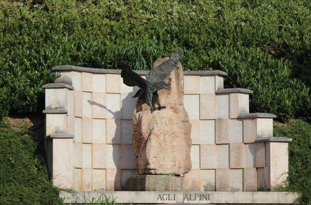 Monumento agli Alpini