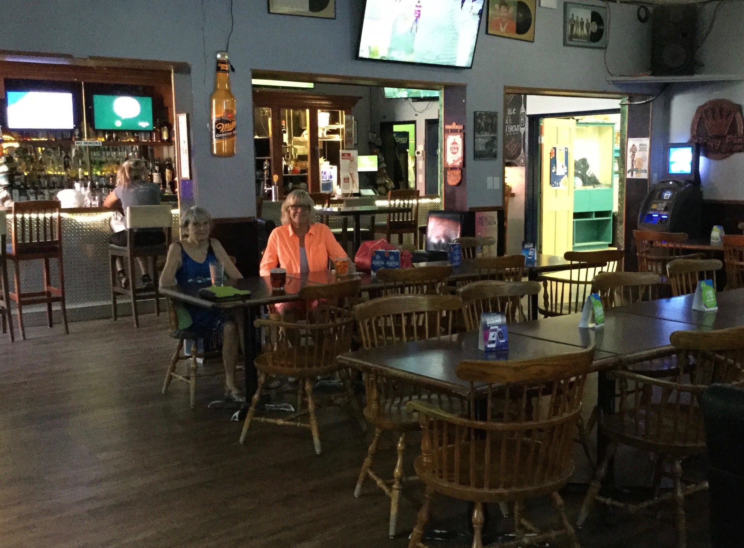 Kingpin Lounge