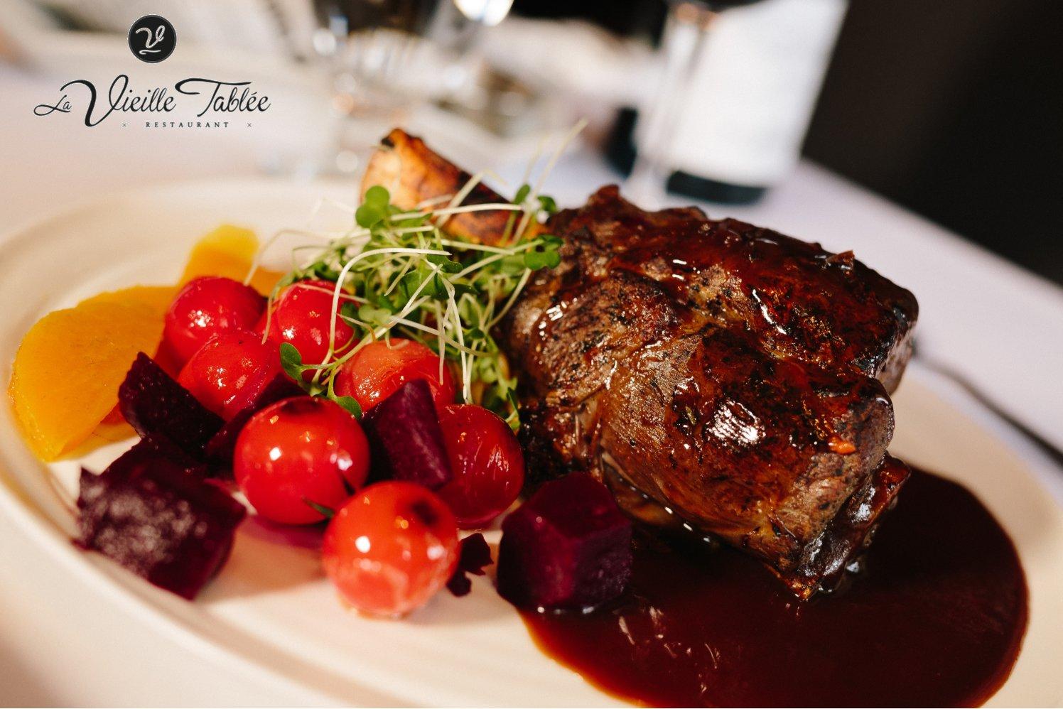 Les Quatres Tablées