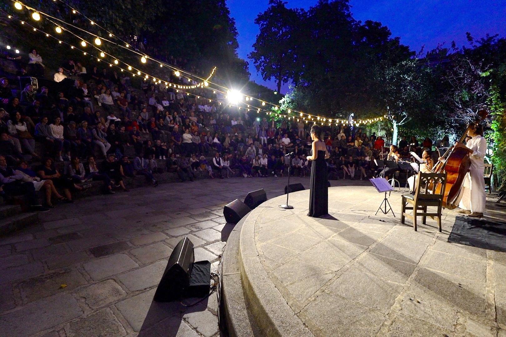 Les Arènes Lyriques