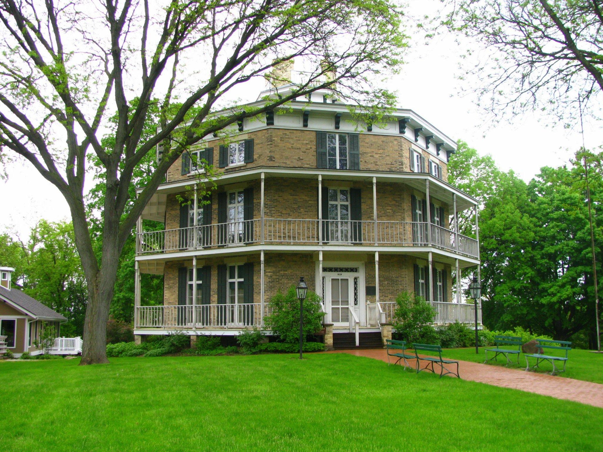 Octagon House