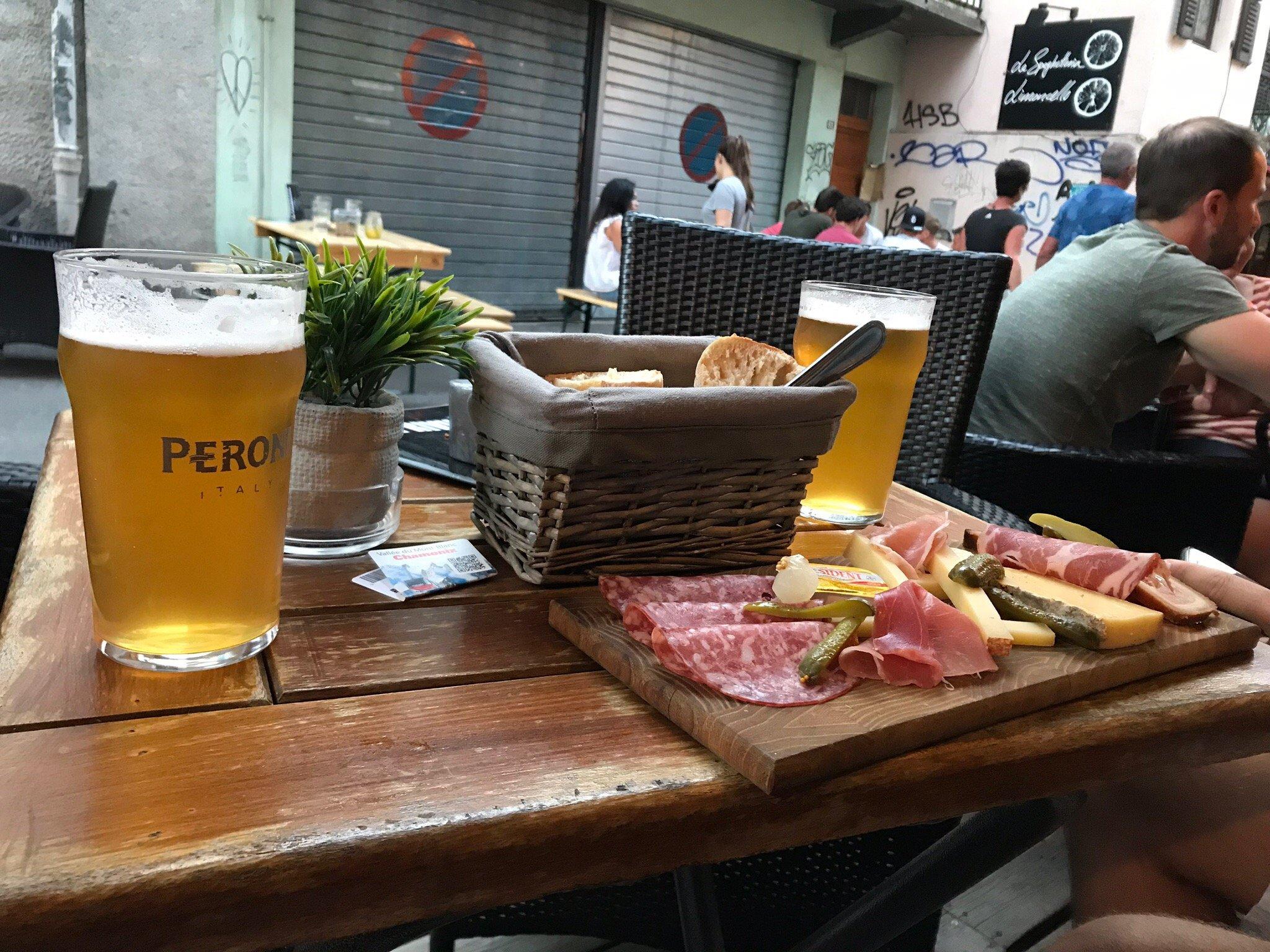 Le Privilège Chamonix - Bar à Tapas