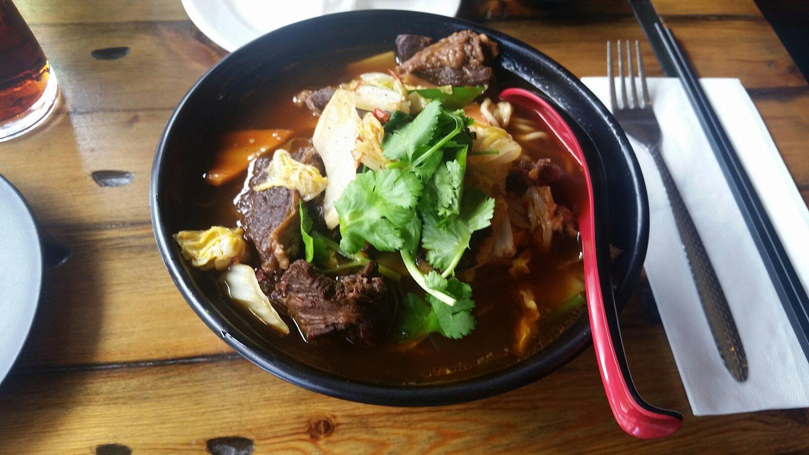 LuLu Shanghai Delicacy & Sake Bar