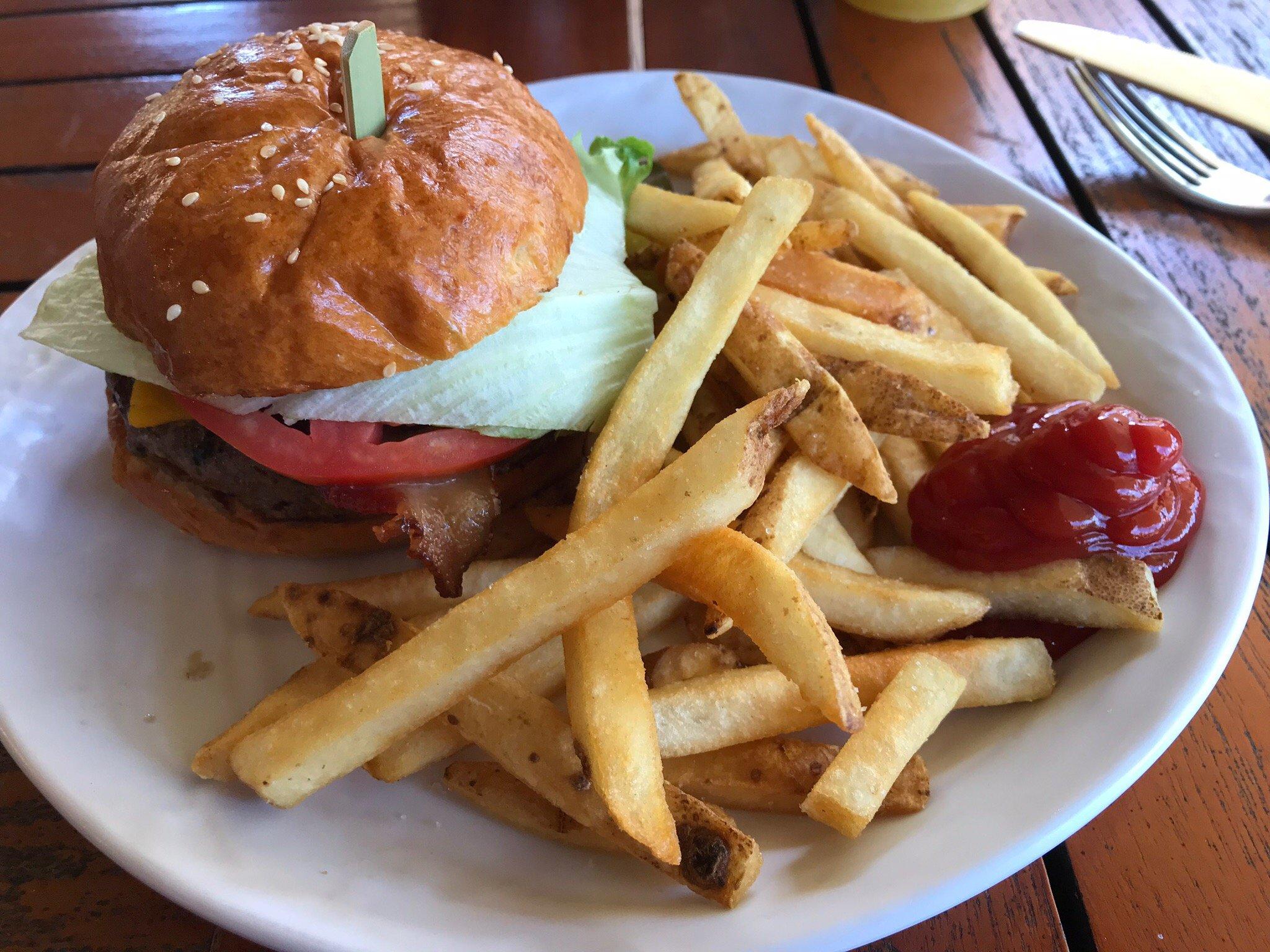 Quench Poolside Bar & Grill