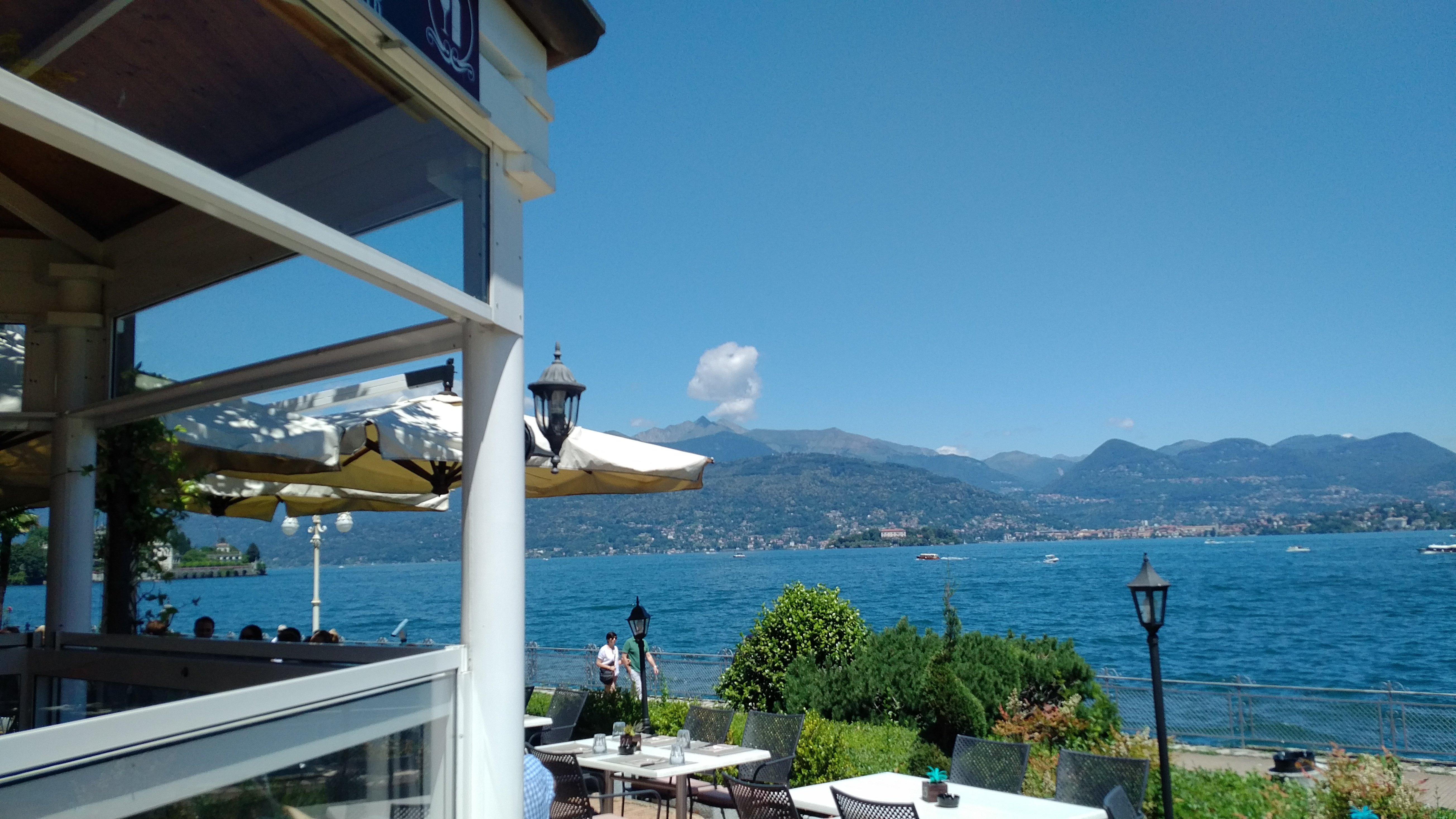 Daniel's Restaurant Lounge Bar