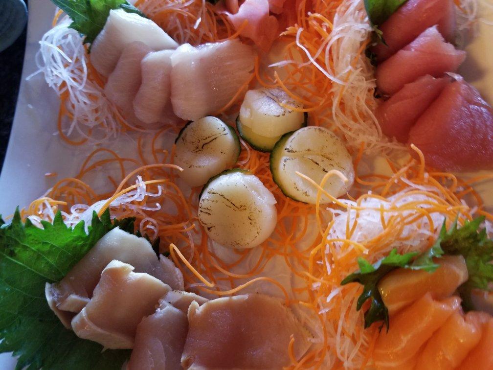 Sakura Sushi & Grill