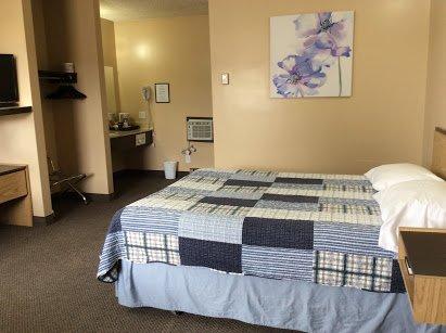 Kelly Ann’s Hidden Hilten Motel