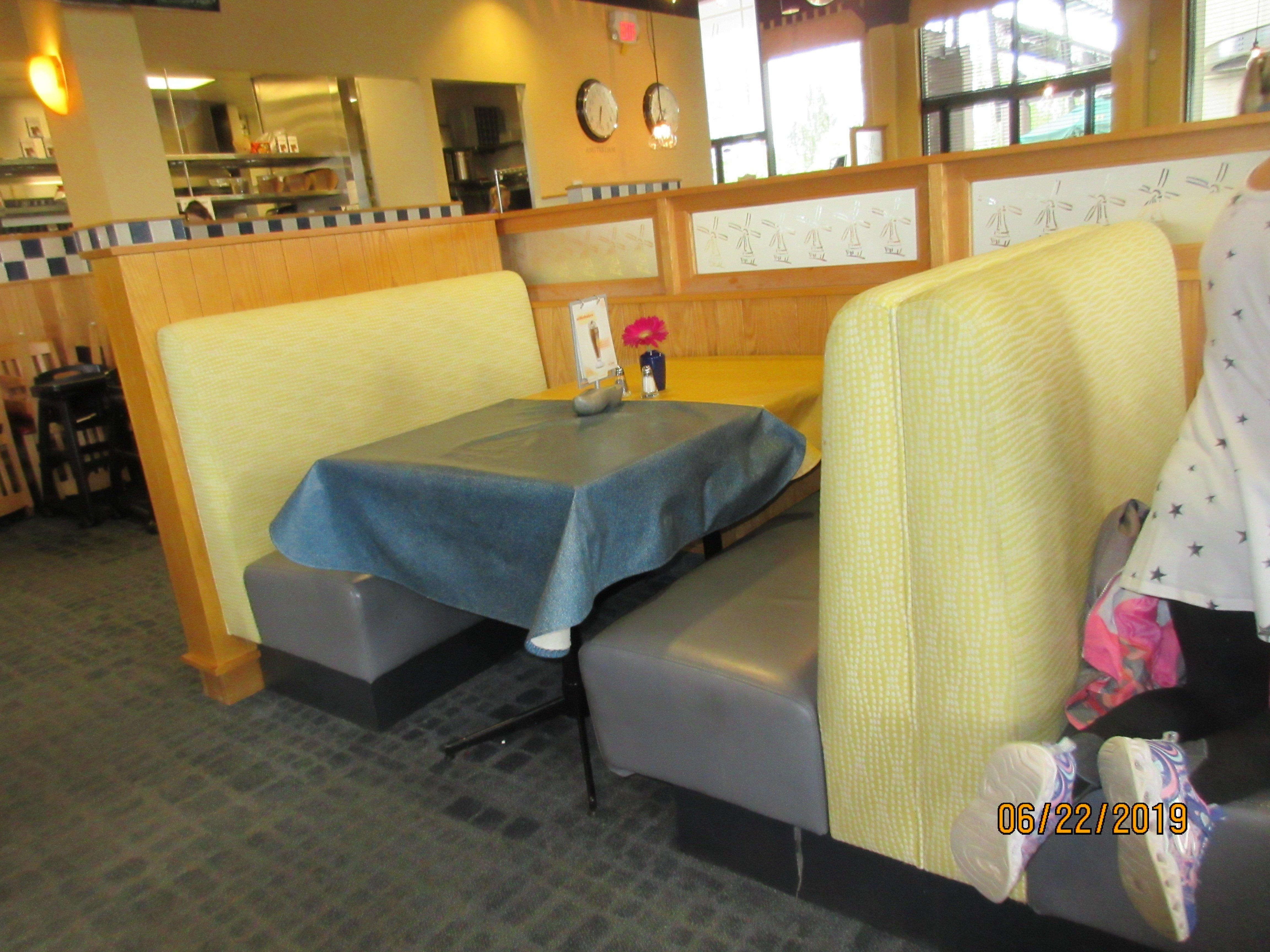 De Dutch Pannekoek House