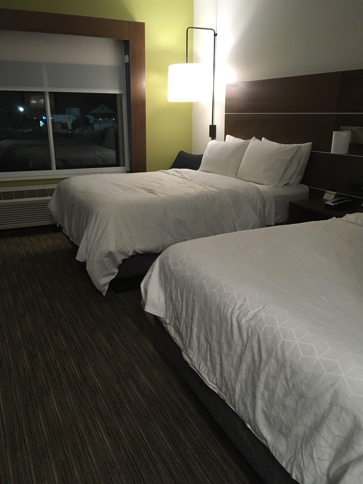 Holiday Inn Express & Suites Sterling, an IHG Hotel