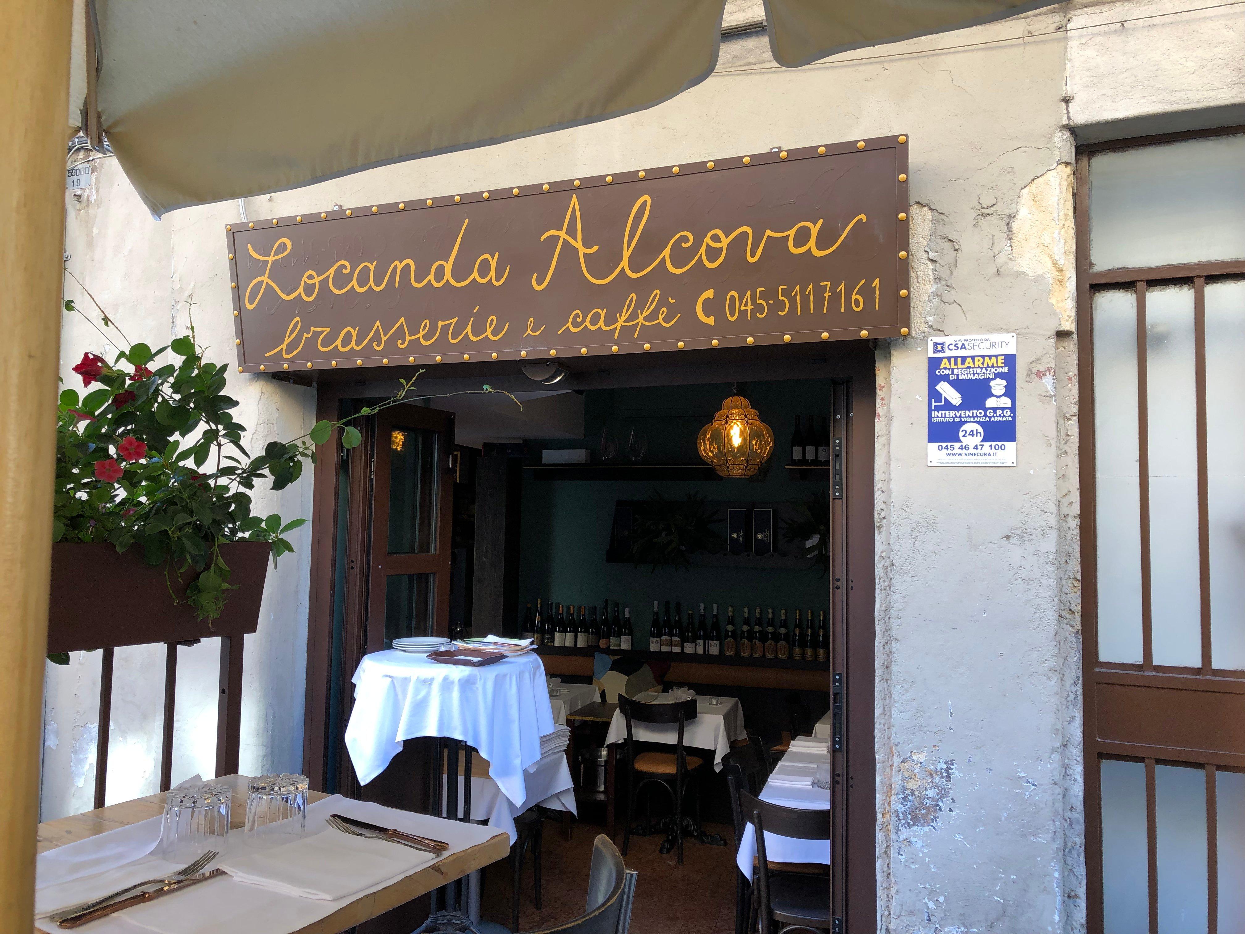 Photo by BieneSeebergen