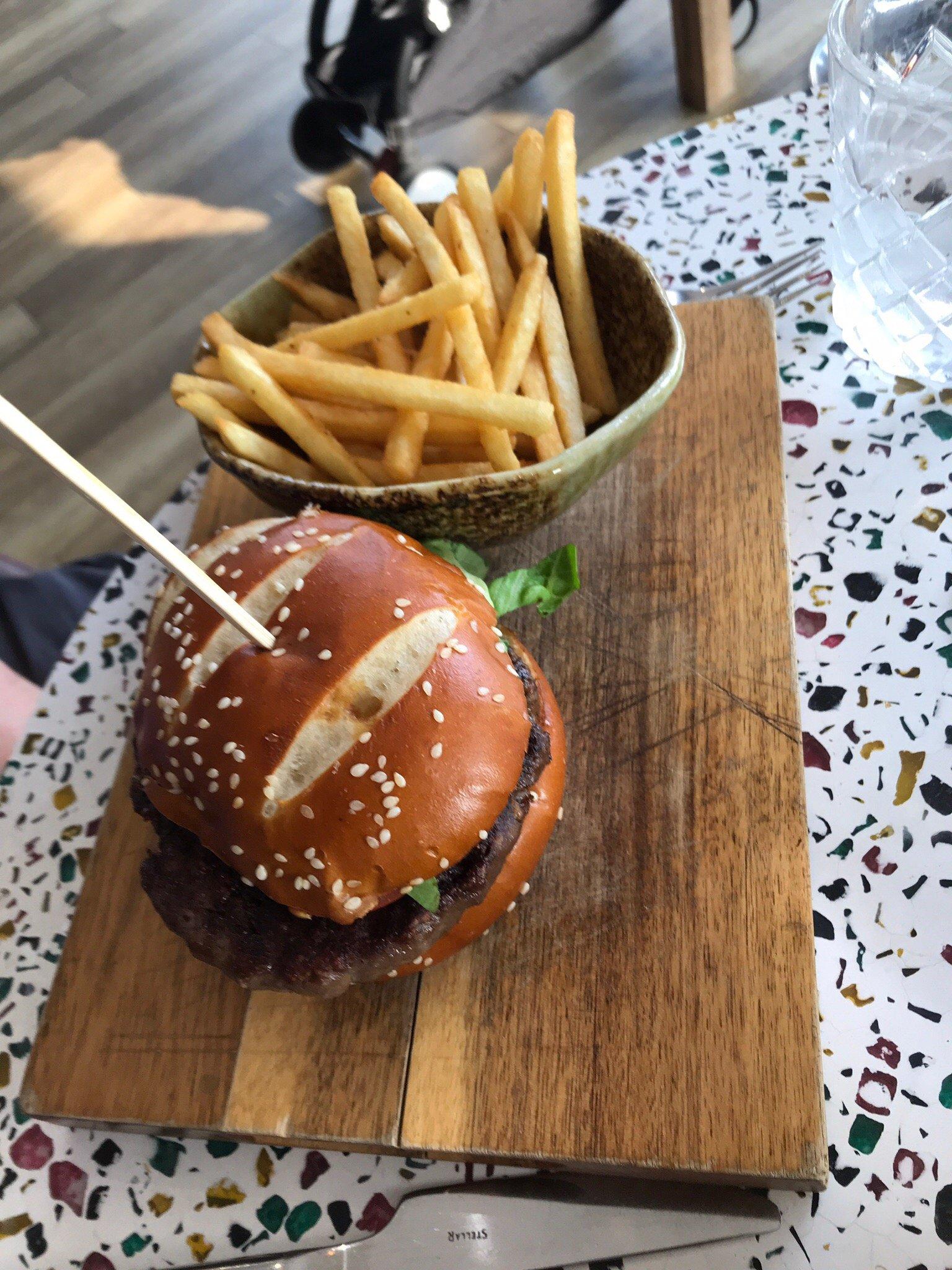 Photo by johnwR9705EB