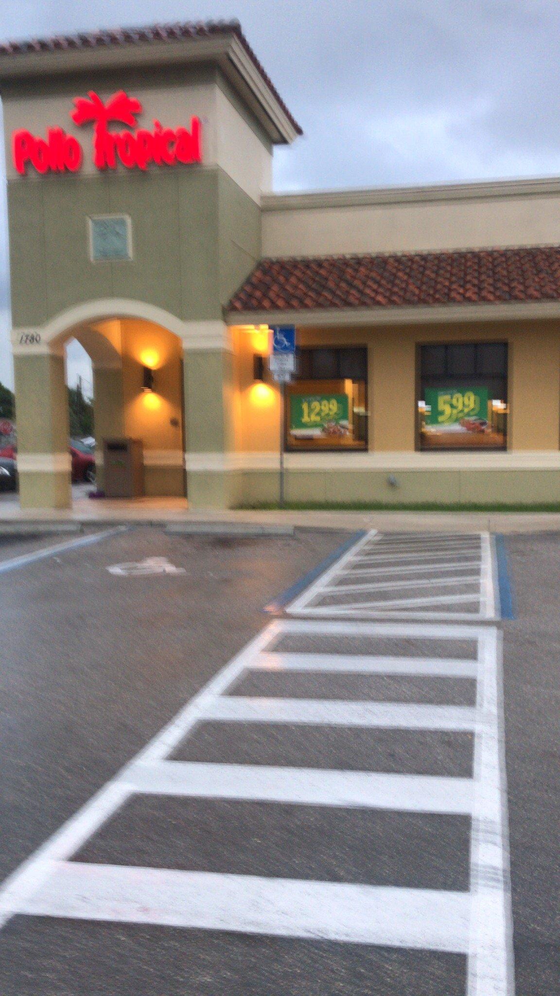 Pollo Tropical