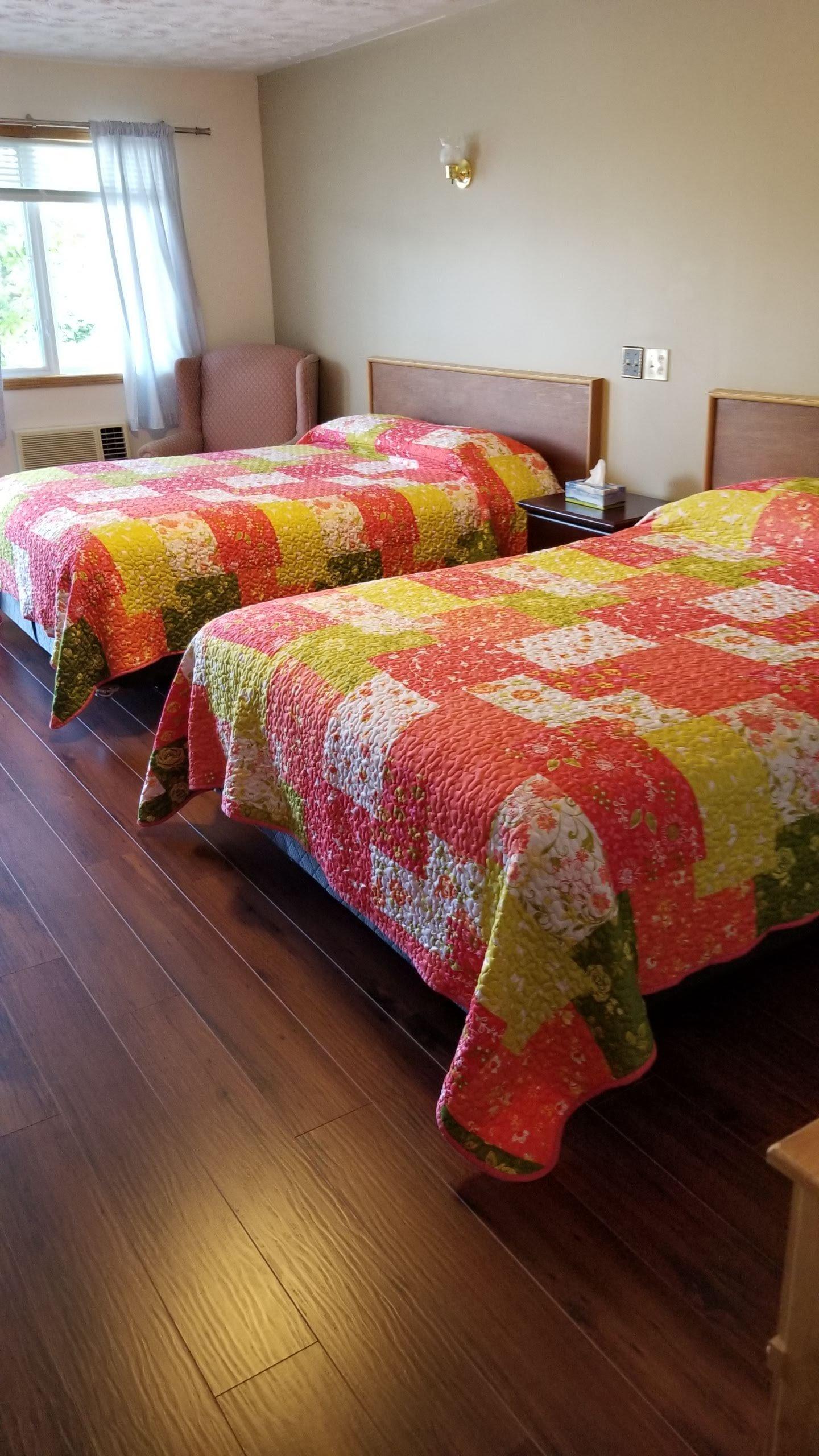 Grove Motel