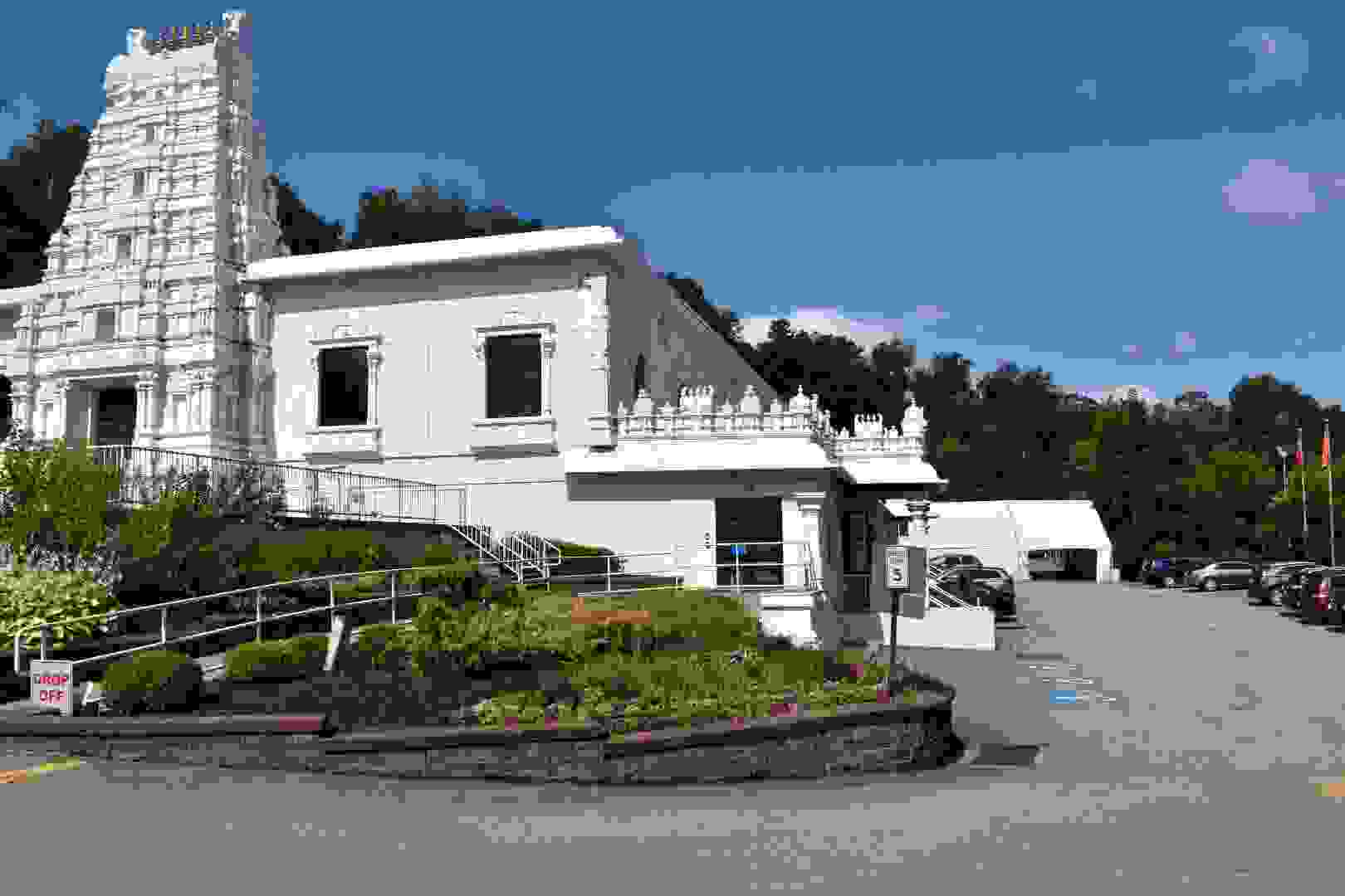 Sri Venkateswara Temple 1230 S McCully Dr Pittsburgh PA 15235 US sri-venkateswara-temple-1230-s-mccully-dr-pittsburgh-pa-15235-us