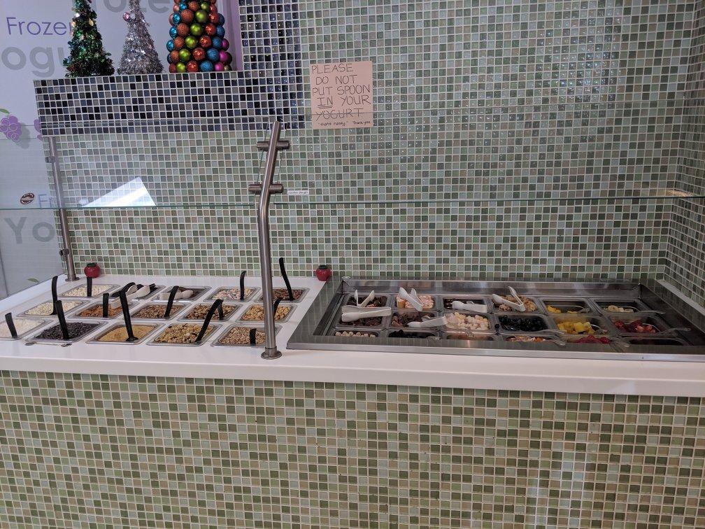 Pioneer Bar & Liquor Store