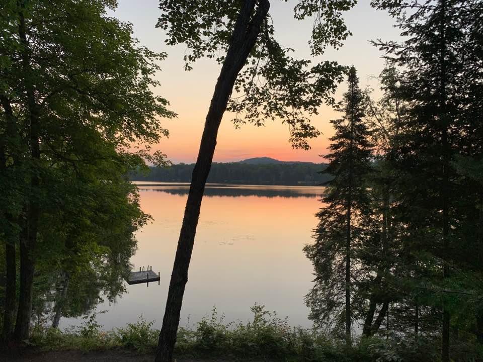 Locke Harbor Lakeside Cabins