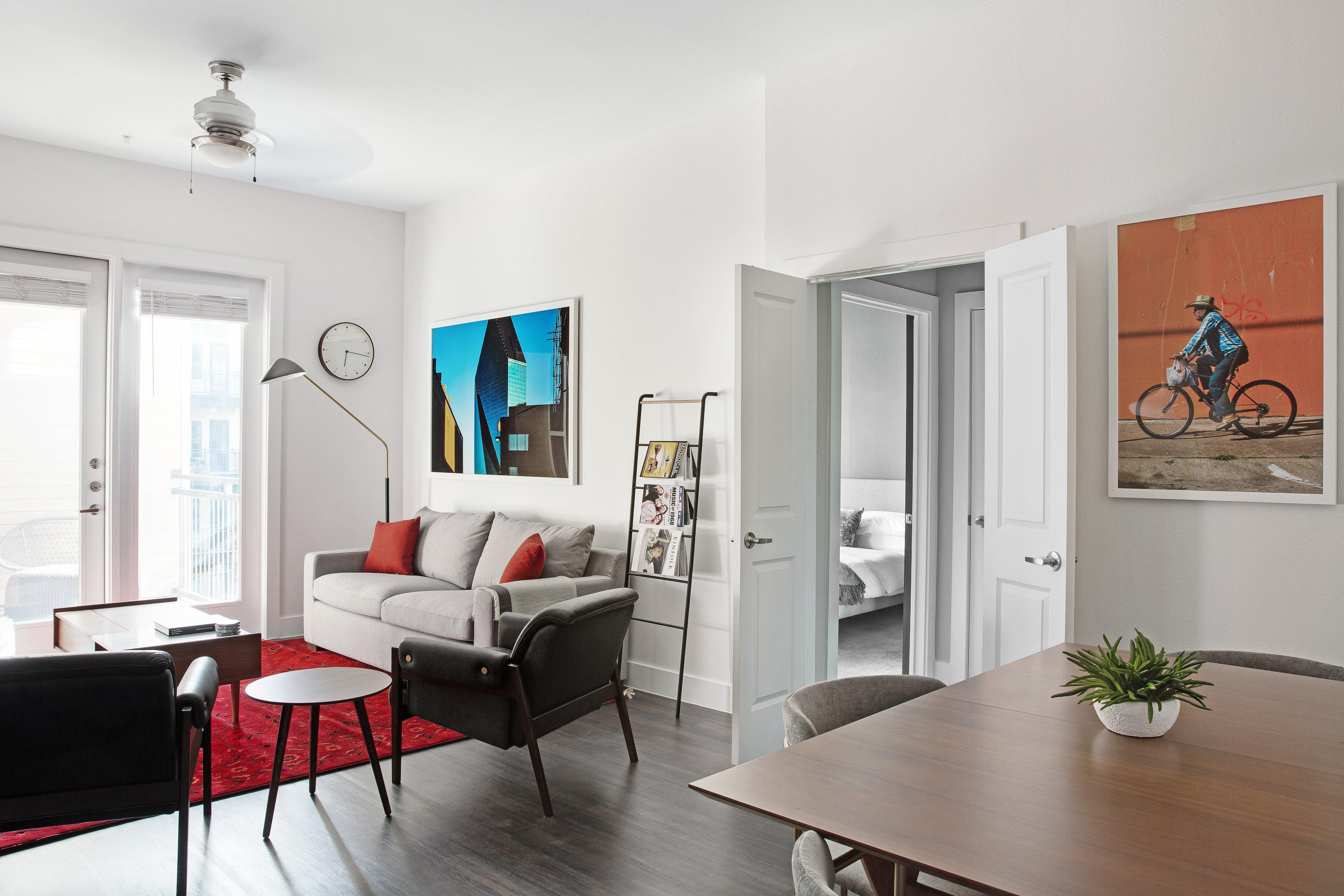 Lyric at 3501 Ross Avenue