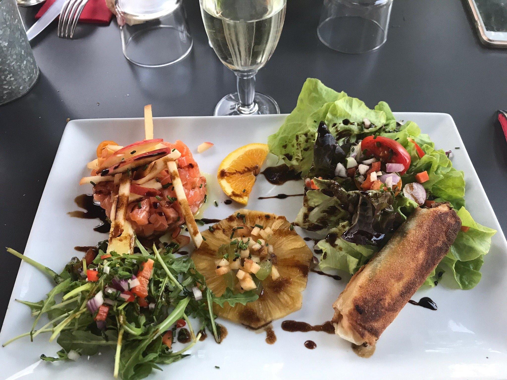 Photo by H6127NOdelphinel