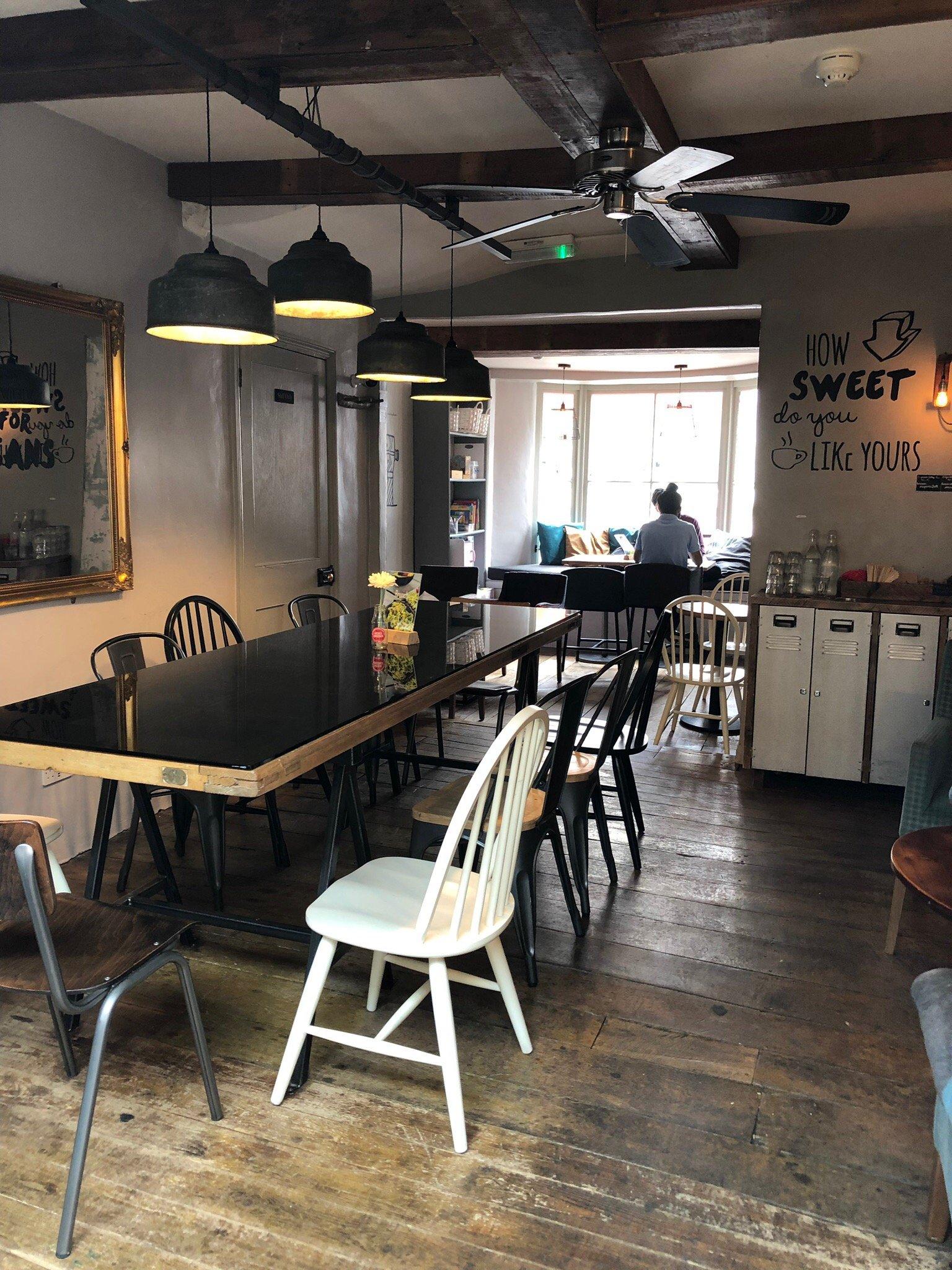 Esquires Coffee Buckingham