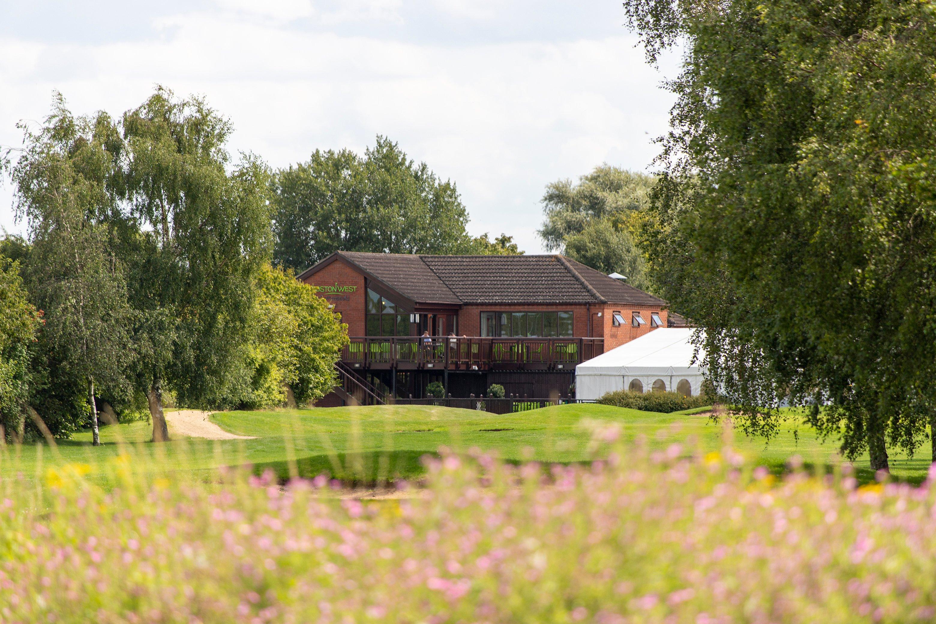 Westwoods Bar & Grill