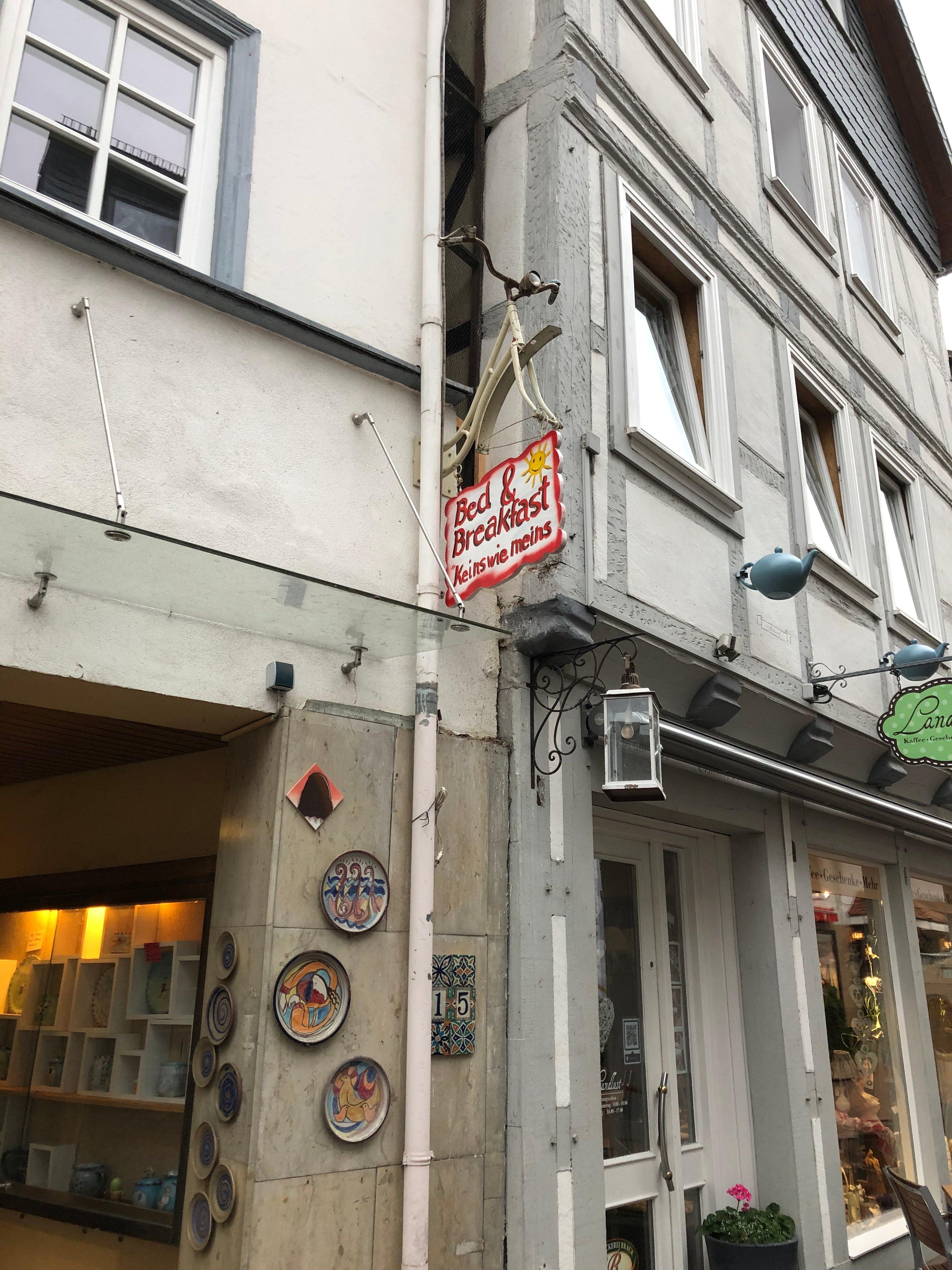 B & B Keins wie Meins