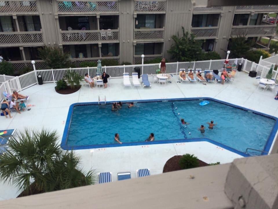 Shipwatch Pointe Hotel