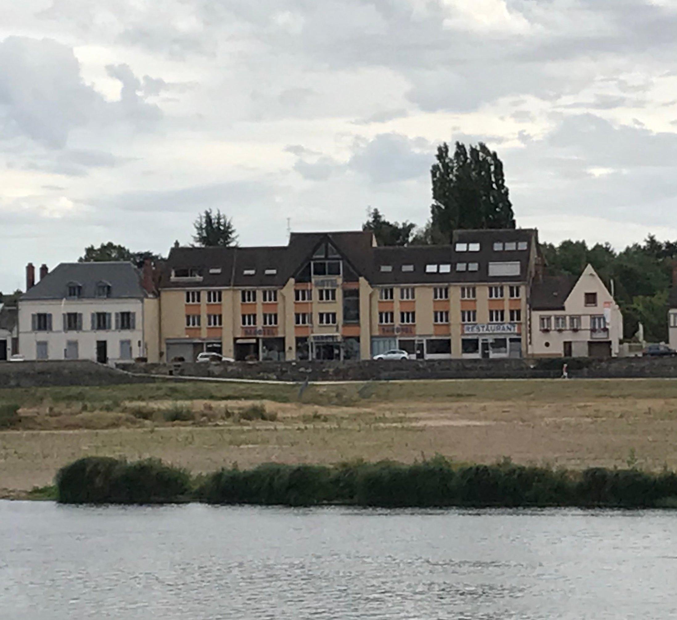 Brit Hotel Confort Gien