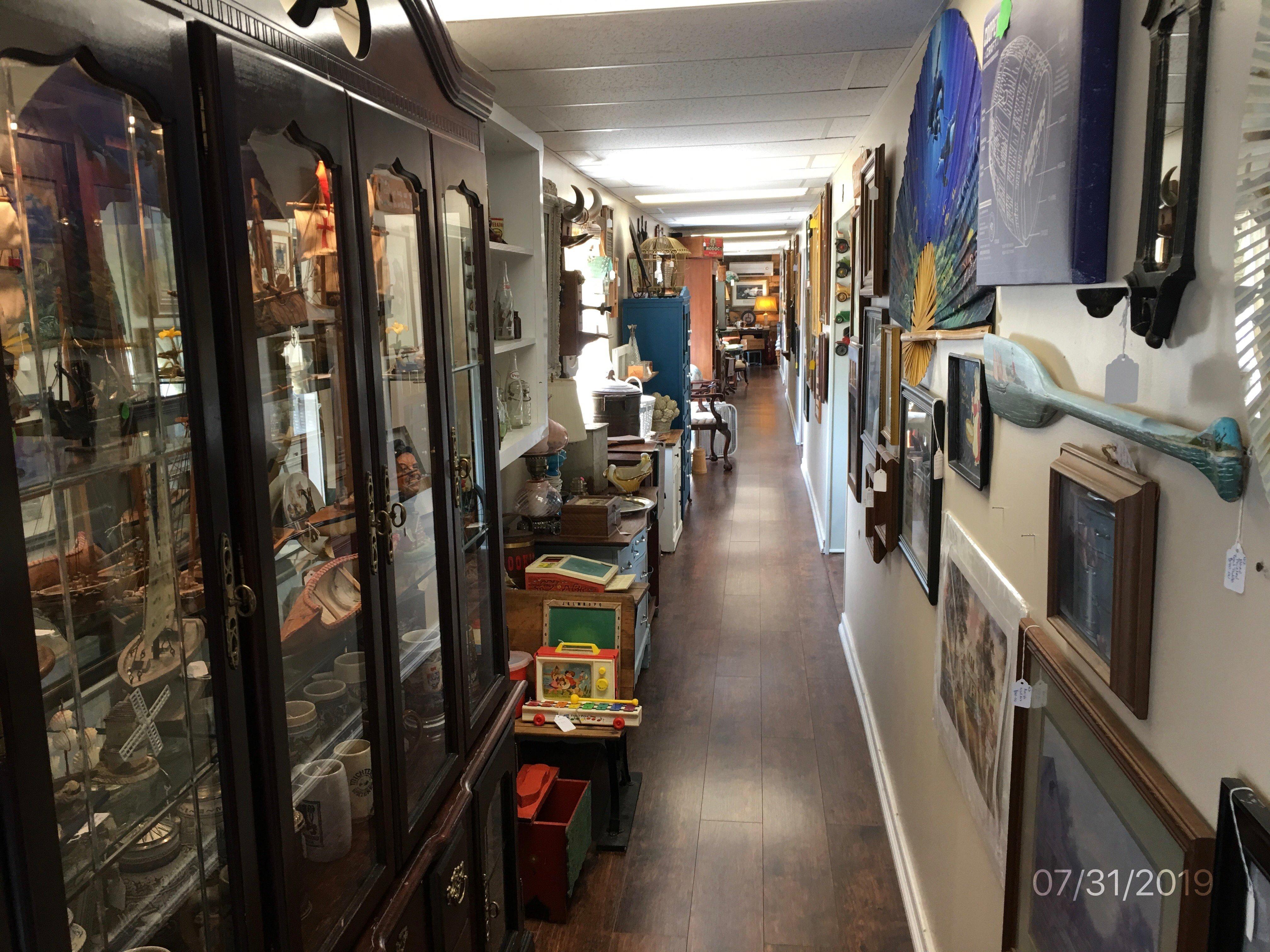 The Minnow Bucket Antiques and Treasures