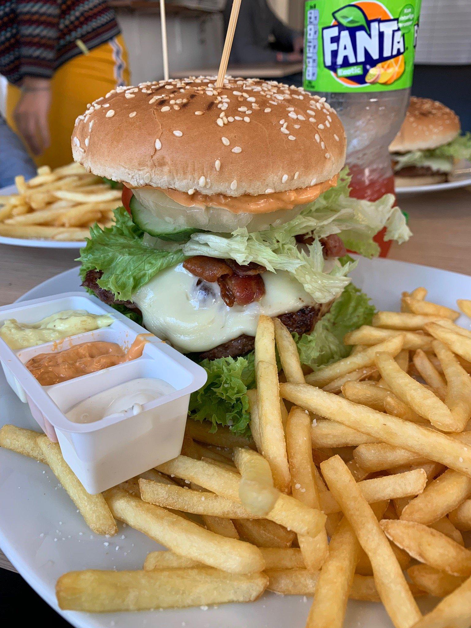 Torvets Isbar & Bøffen