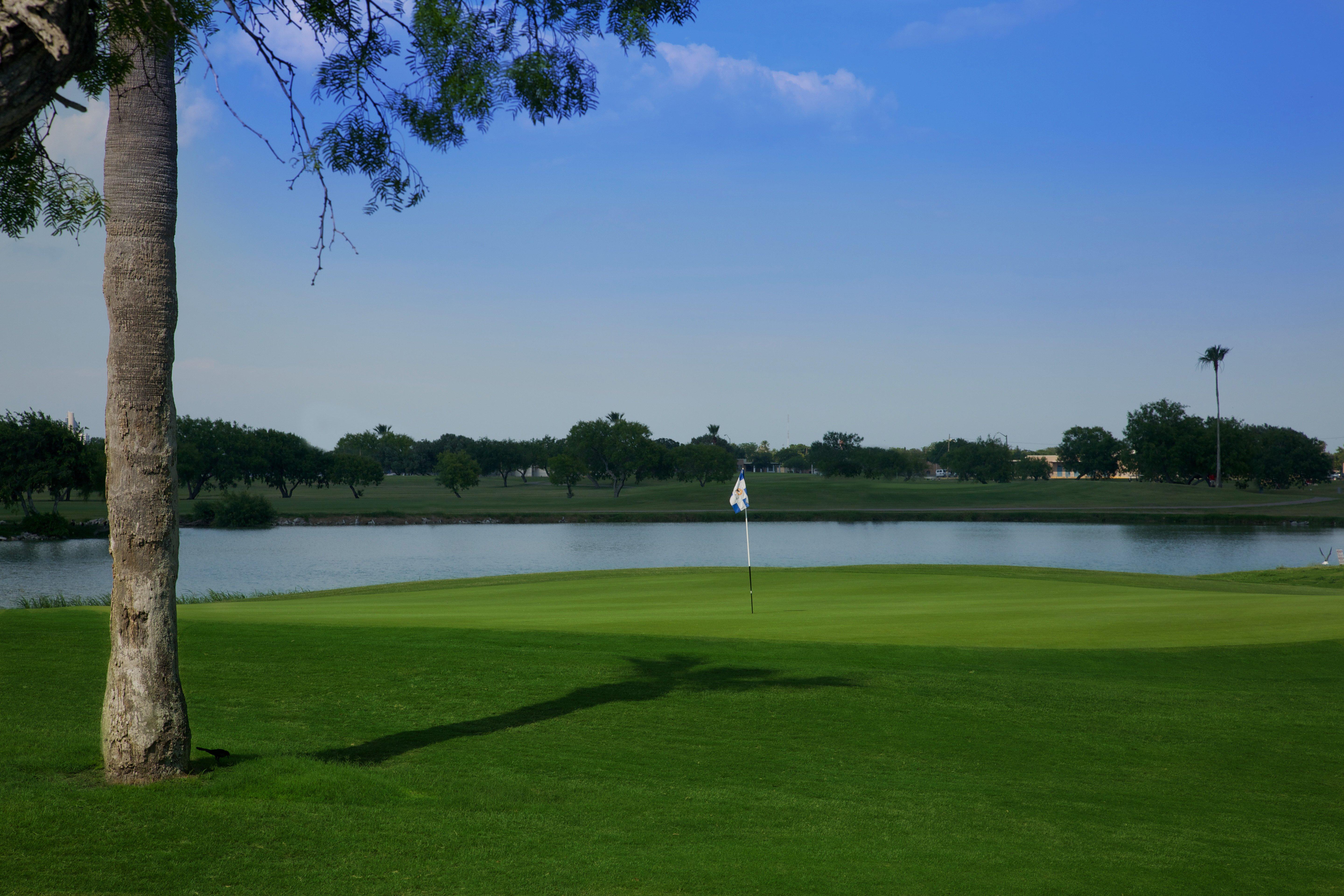 Lozano Golf Center