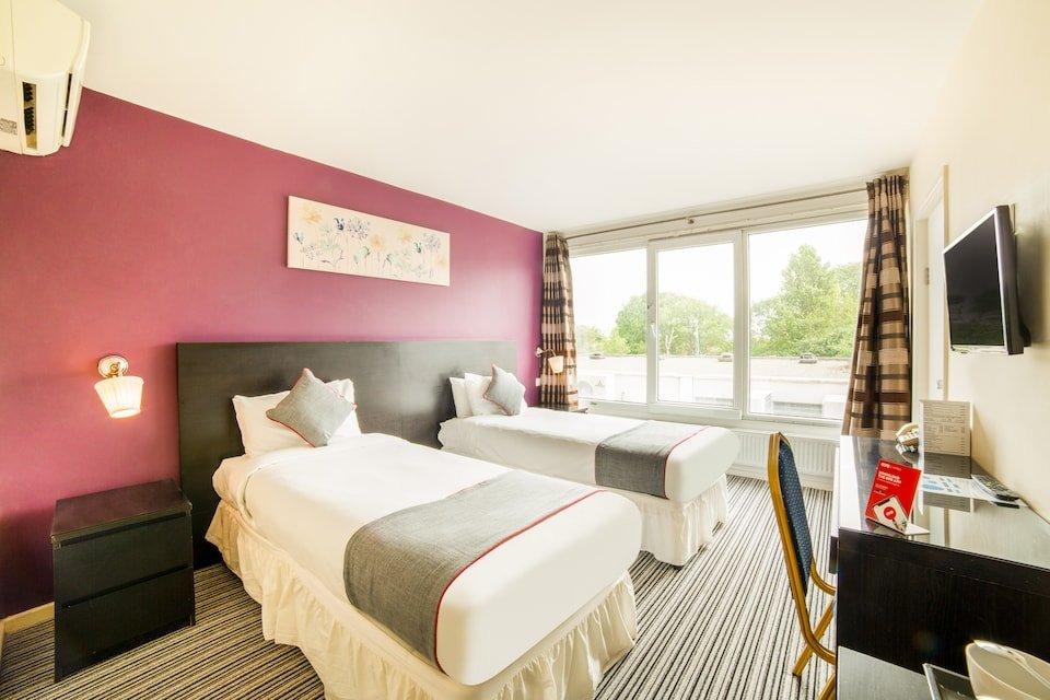 OYO The Chiltern Hotel