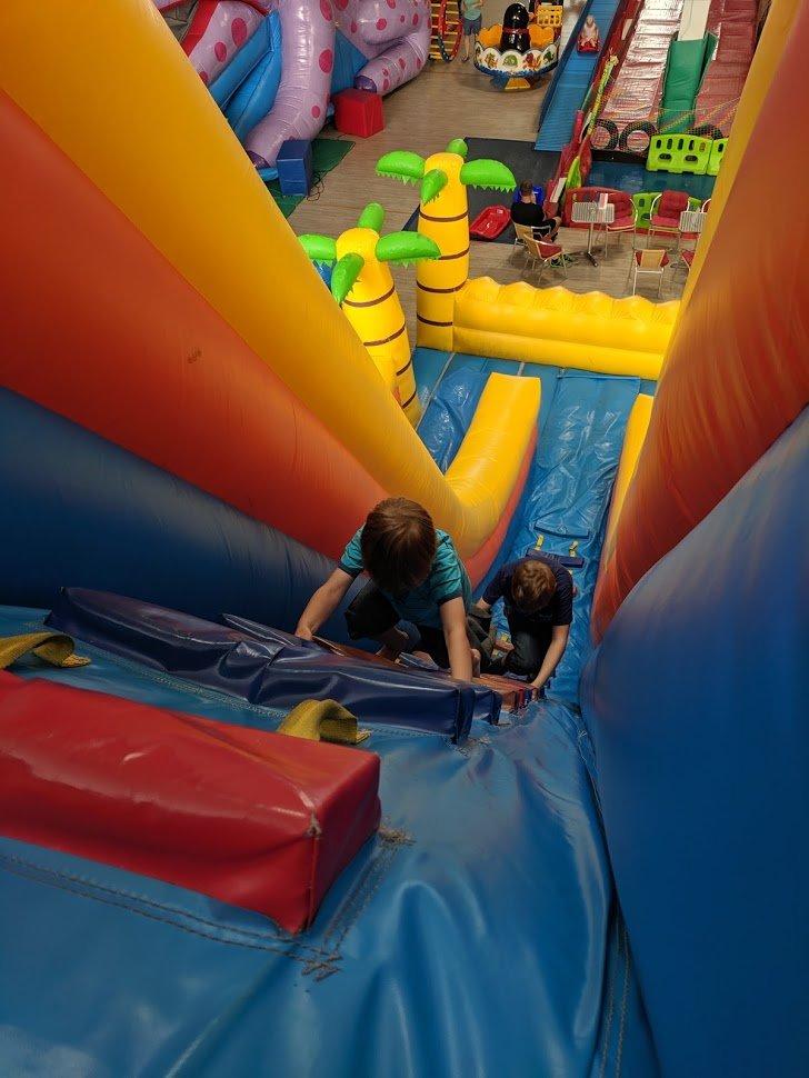 Pelotero Indoor & Outdoor Spielpark