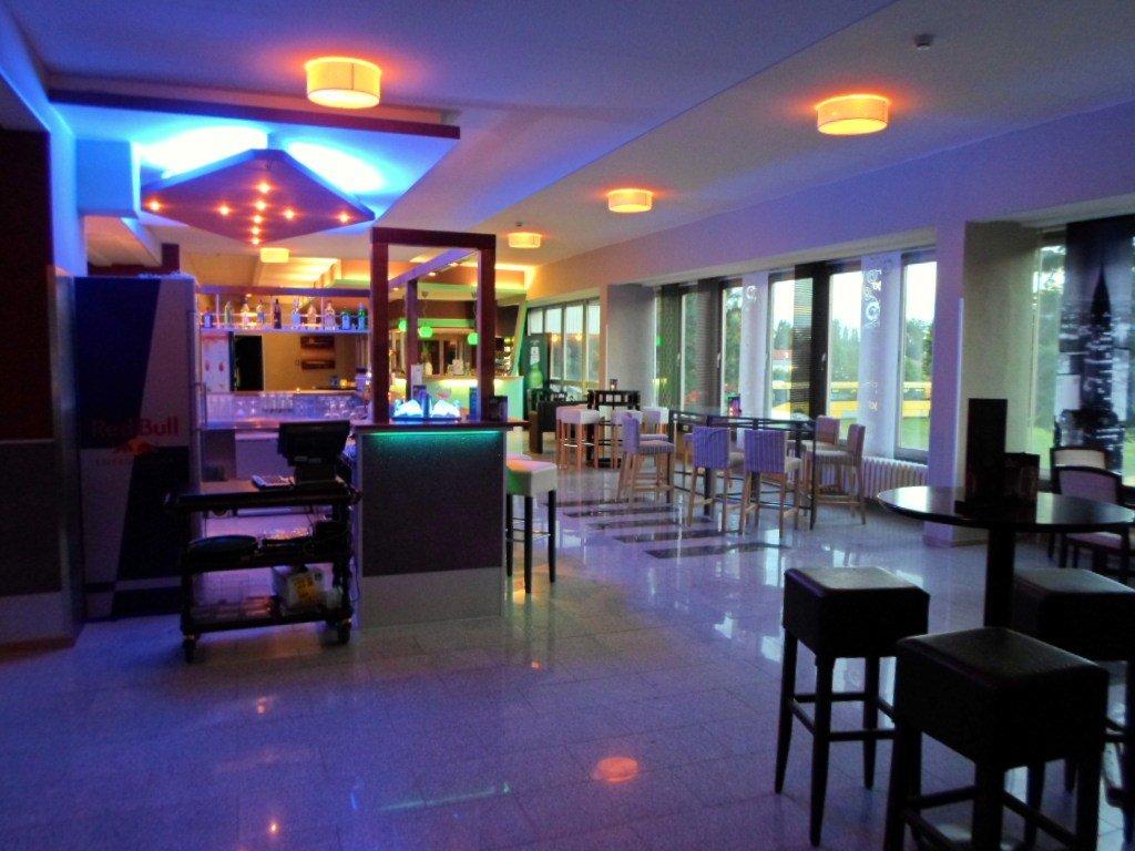 Ootel.com - Hotel Hostel